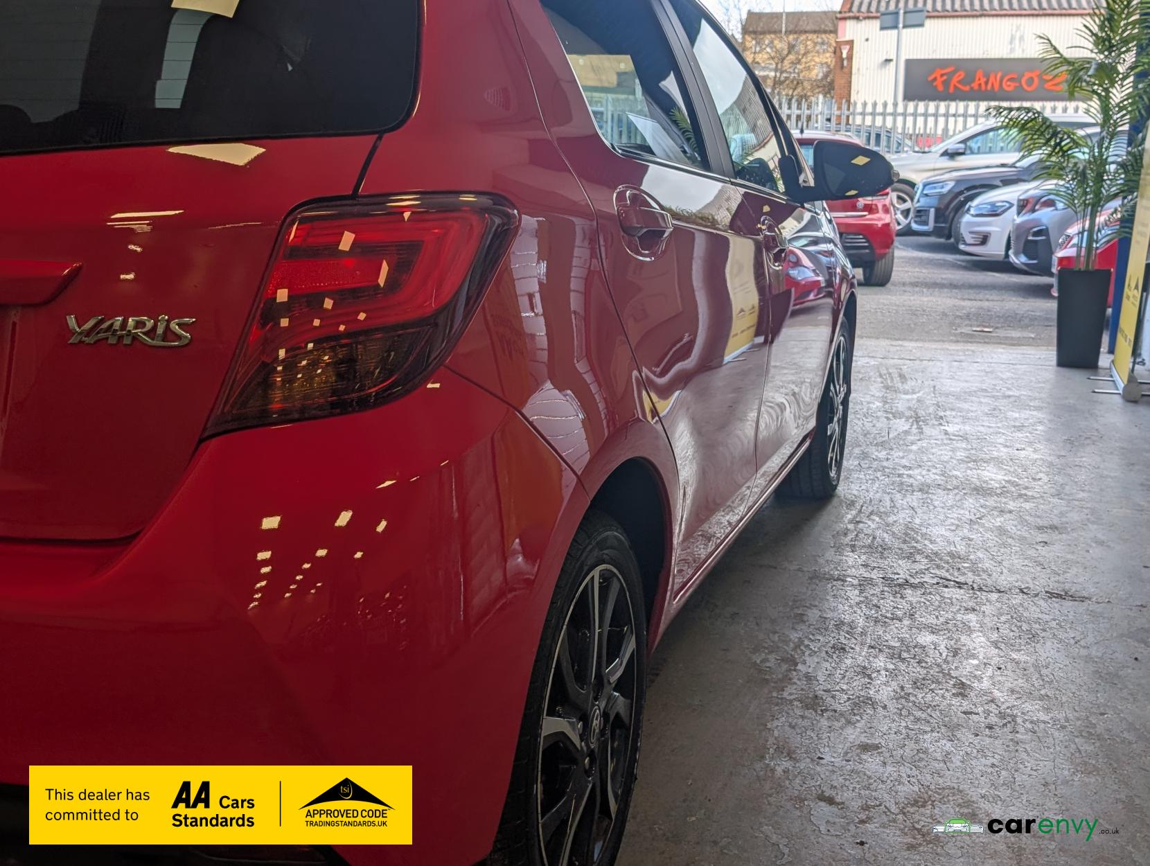 Toyota Yaris 1.33 Dual VVT-i Sport Hatchback 5dr Petrol Manual Euro 5 Euro 5 (99 ps)