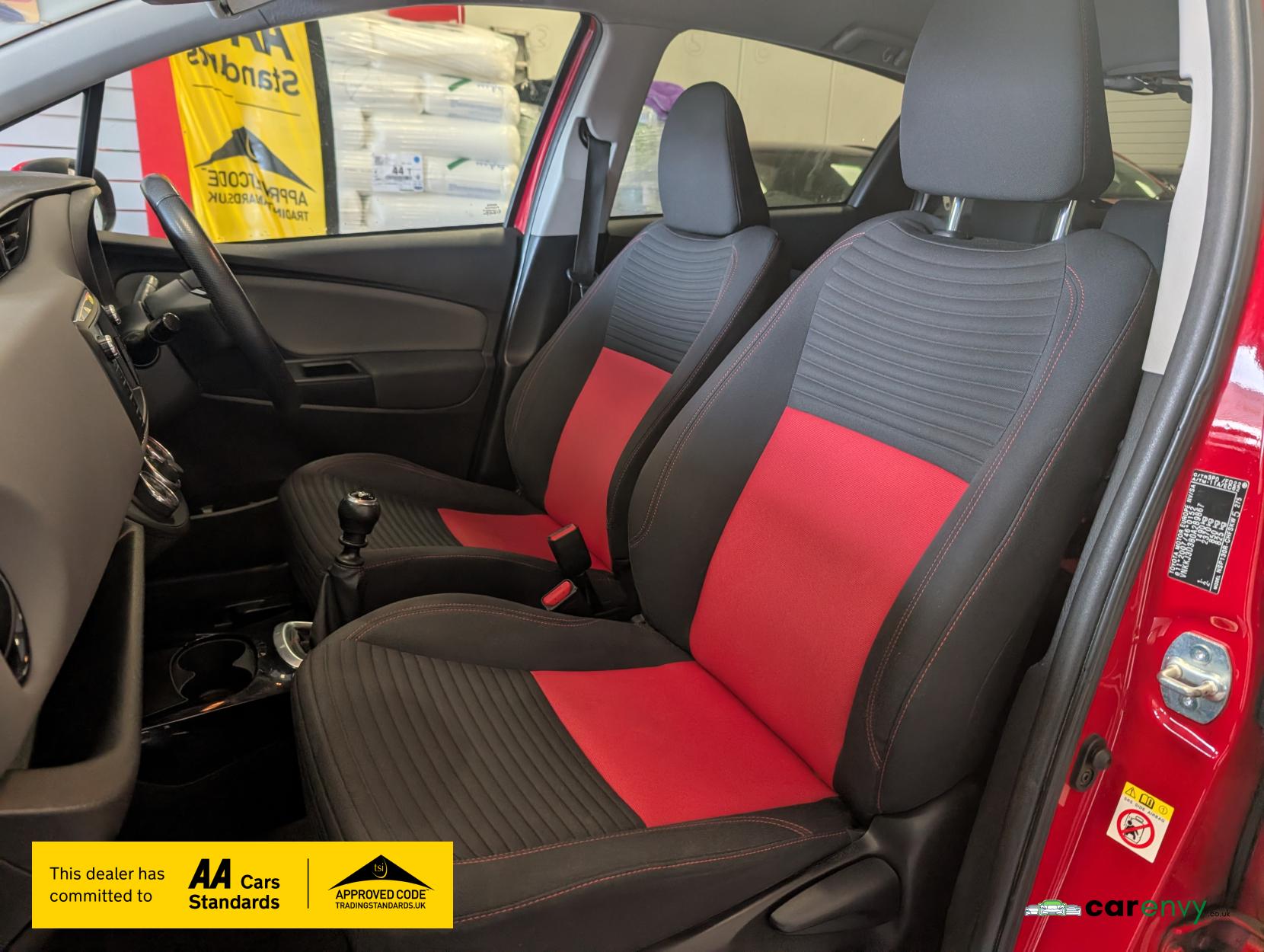 Toyota Yaris 1.33 Dual VVT-i Sport Hatchback 5dr Petrol Manual Euro 5 Euro 5 (99 ps)