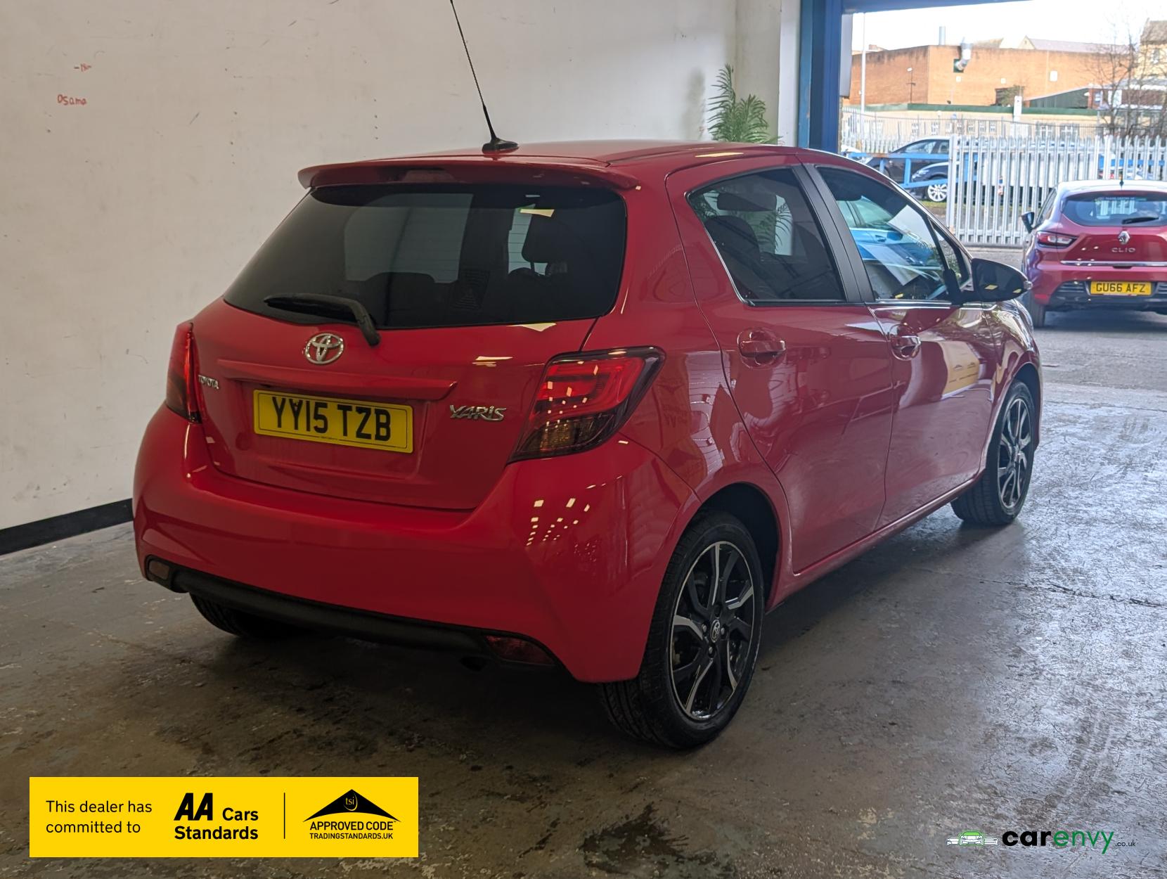 Toyota Yaris 1.33 Dual VVT-i Sport Hatchback 5dr Petrol Manual Euro 5 Euro 5 (99 ps)