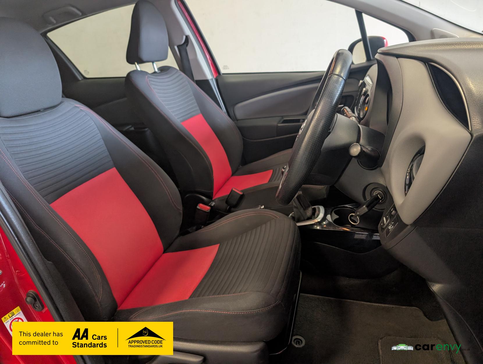 Toyota Yaris 1.33 Dual VVT-i Sport Hatchback 5dr Petrol Manual Euro 5 Euro 5 (99 ps)