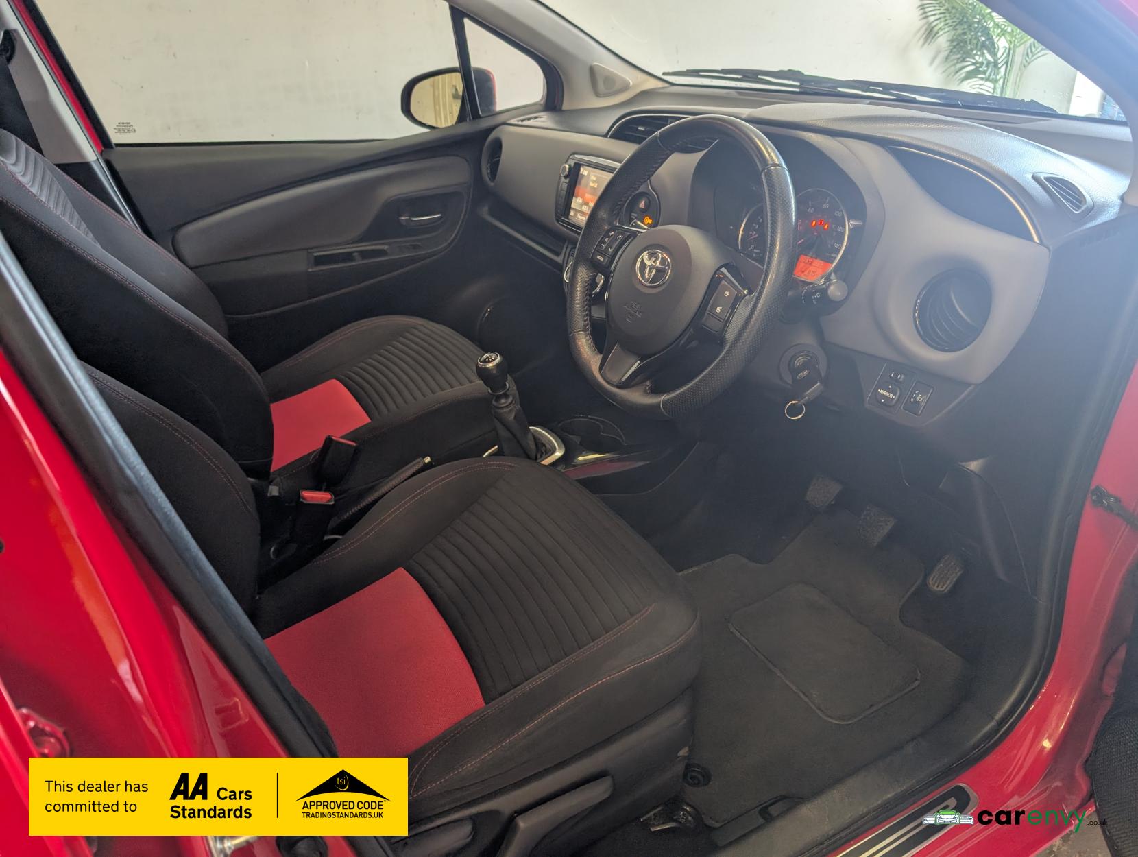 Toyota Yaris 1.33 Dual VVT-i Sport Hatchback 5dr Petrol Manual Euro 5 Euro 5 (99 ps)