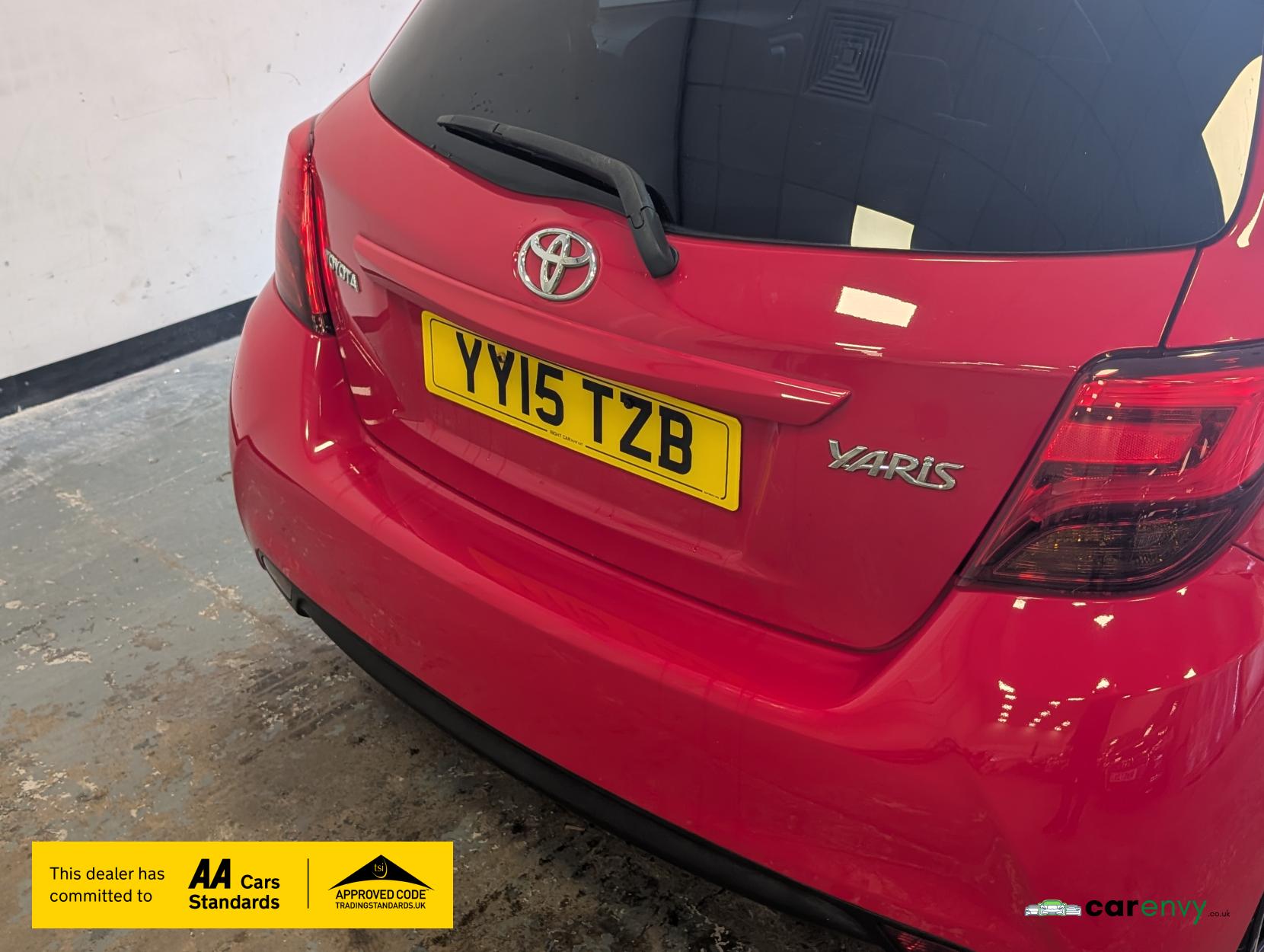 Toyota Yaris 1.33 Dual VVT-i Sport Hatchback 5dr Petrol Manual Euro 5 Euro 5 (99 ps)