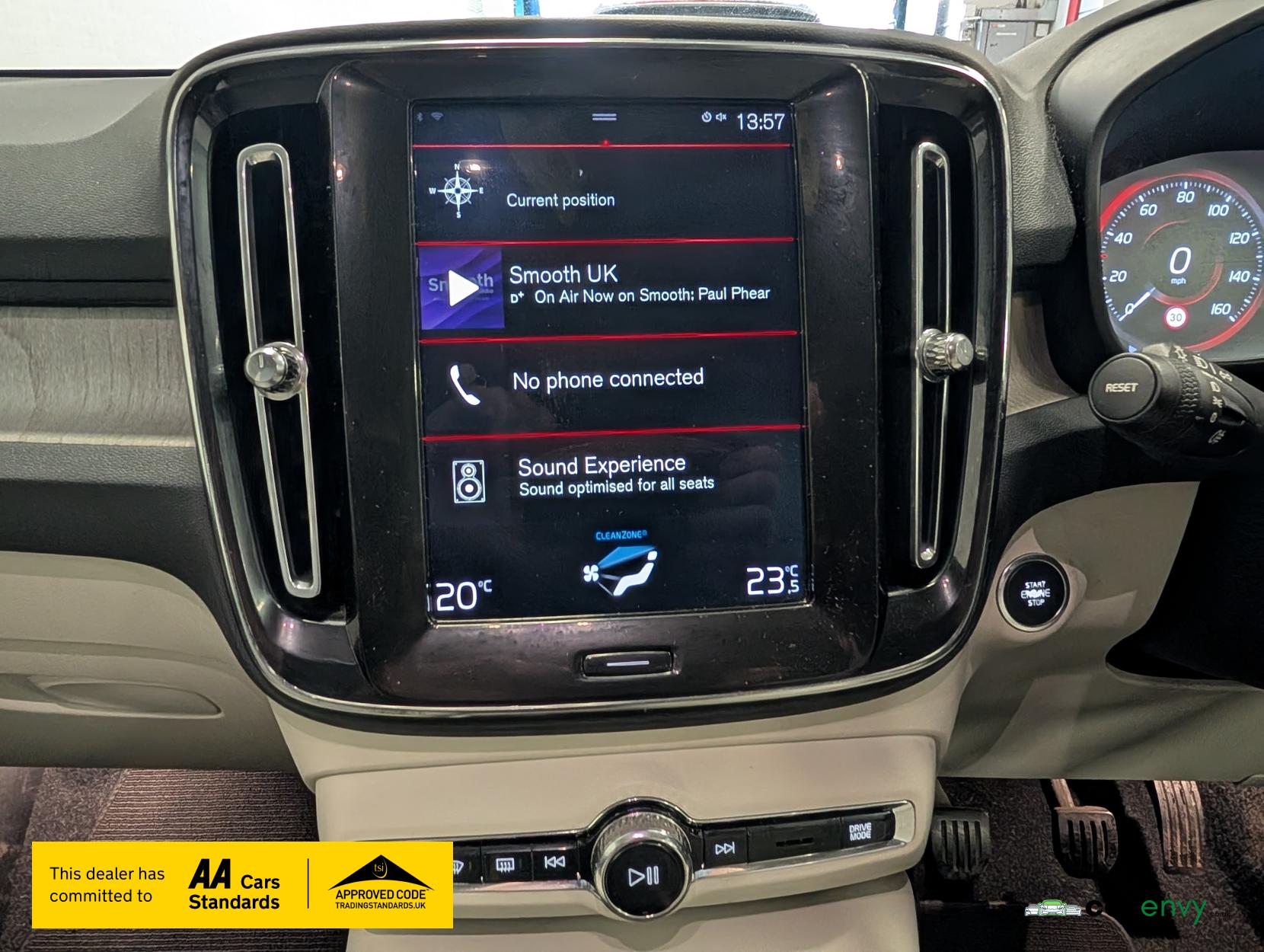 Volvo XC40 2.0 D3 Inscription SUV 5dr Diesel Manual Euro 6 (s/s) (150 ps)