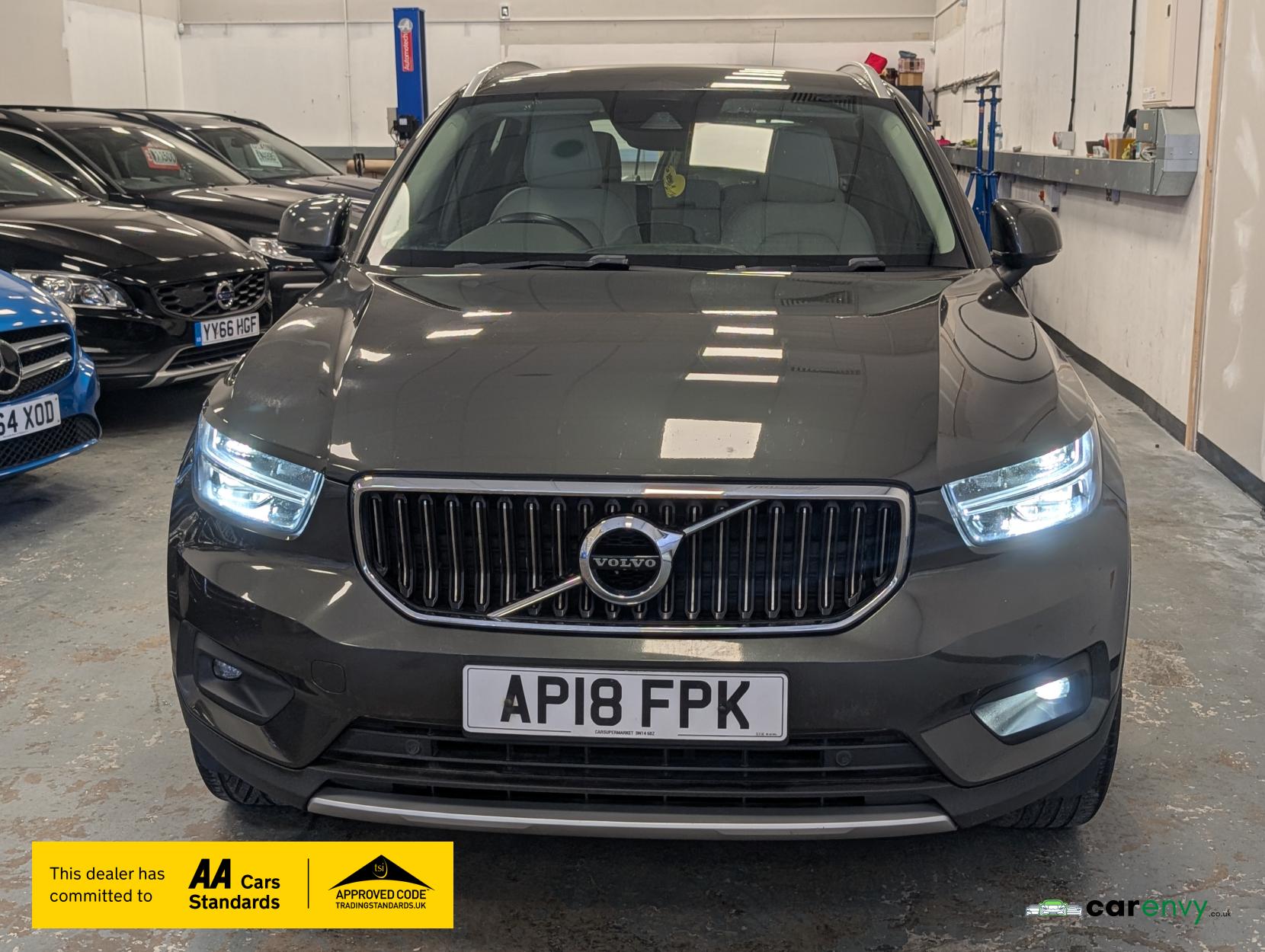 Volvo XC40 2.0 D3 Inscription SUV 5dr Diesel Manual Euro 6 (s/s) (150 ps)