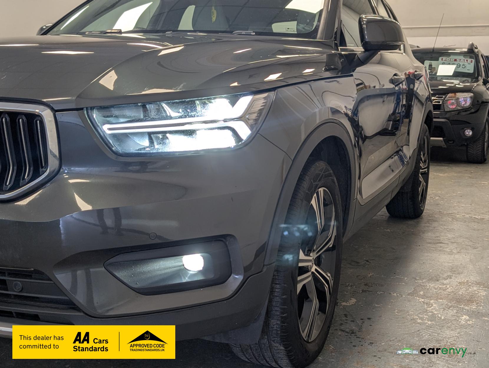 Volvo XC40 2.0 D3 Inscription SUV 5dr Diesel Manual Euro 6 (s/s) (150 ps)