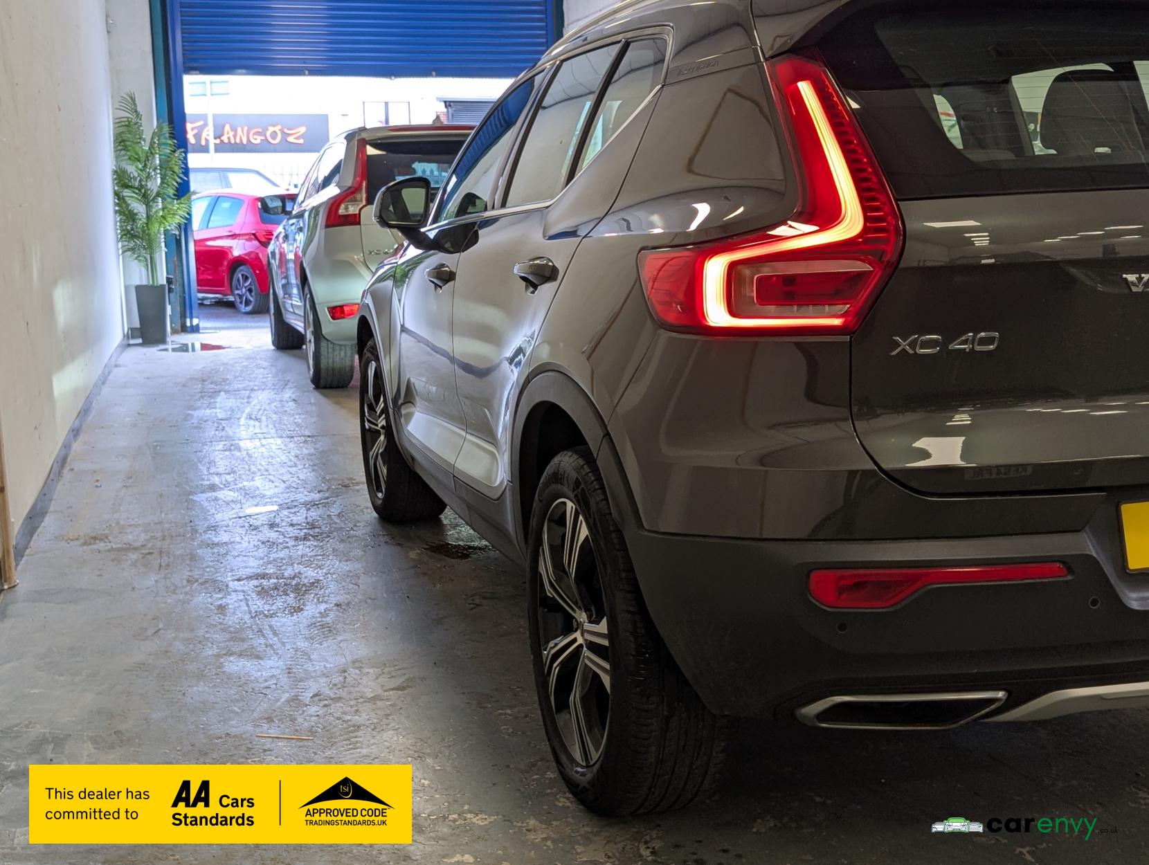 Volvo XC40 2.0 D3 Inscription SUV 5dr Diesel Manual Euro 6 (s/s) (150 ps)