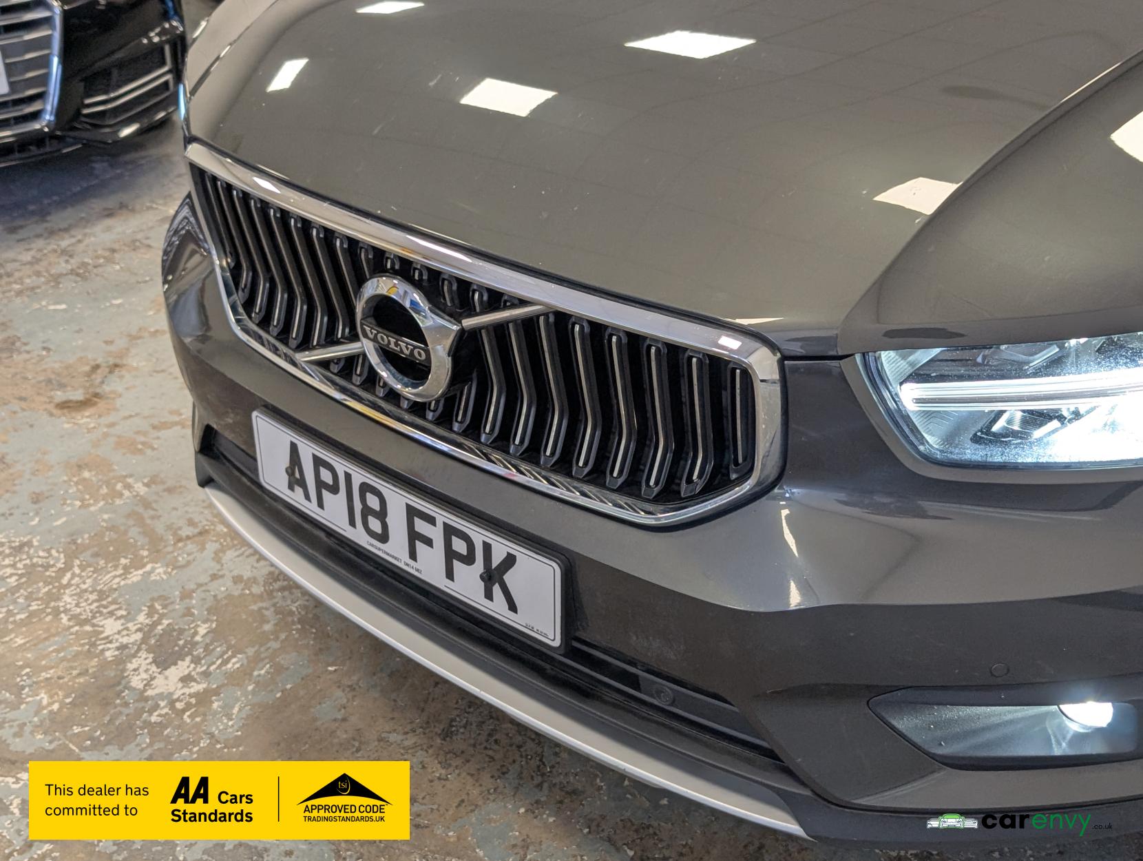 Volvo XC40 2.0 D3 Inscription SUV 5dr Diesel Manual Euro 6 (s/s) (150 ps)