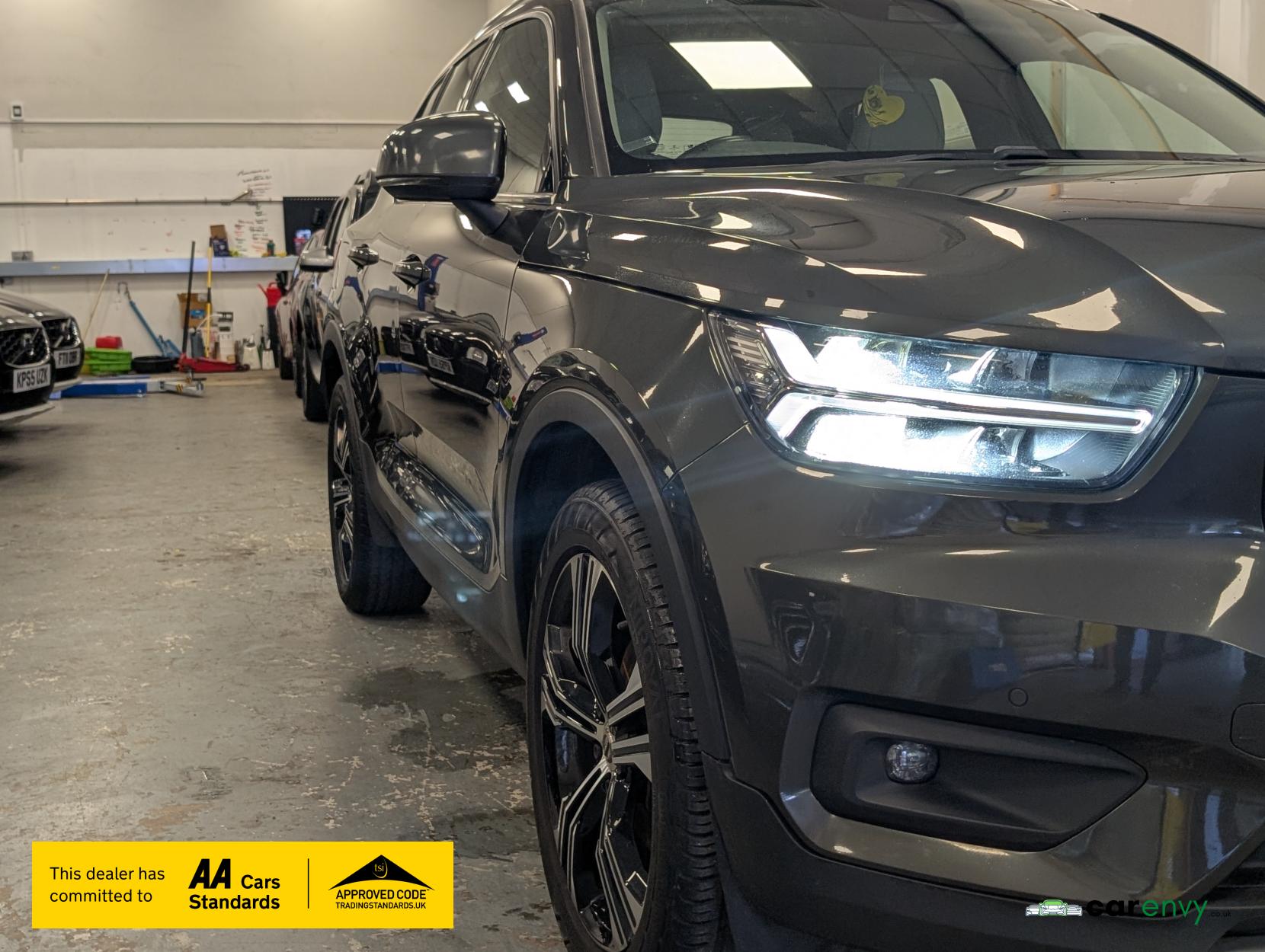 Volvo XC40 2.0 D3 Inscription SUV 5dr Diesel Manual Euro 6 (s/s) (150 ps)