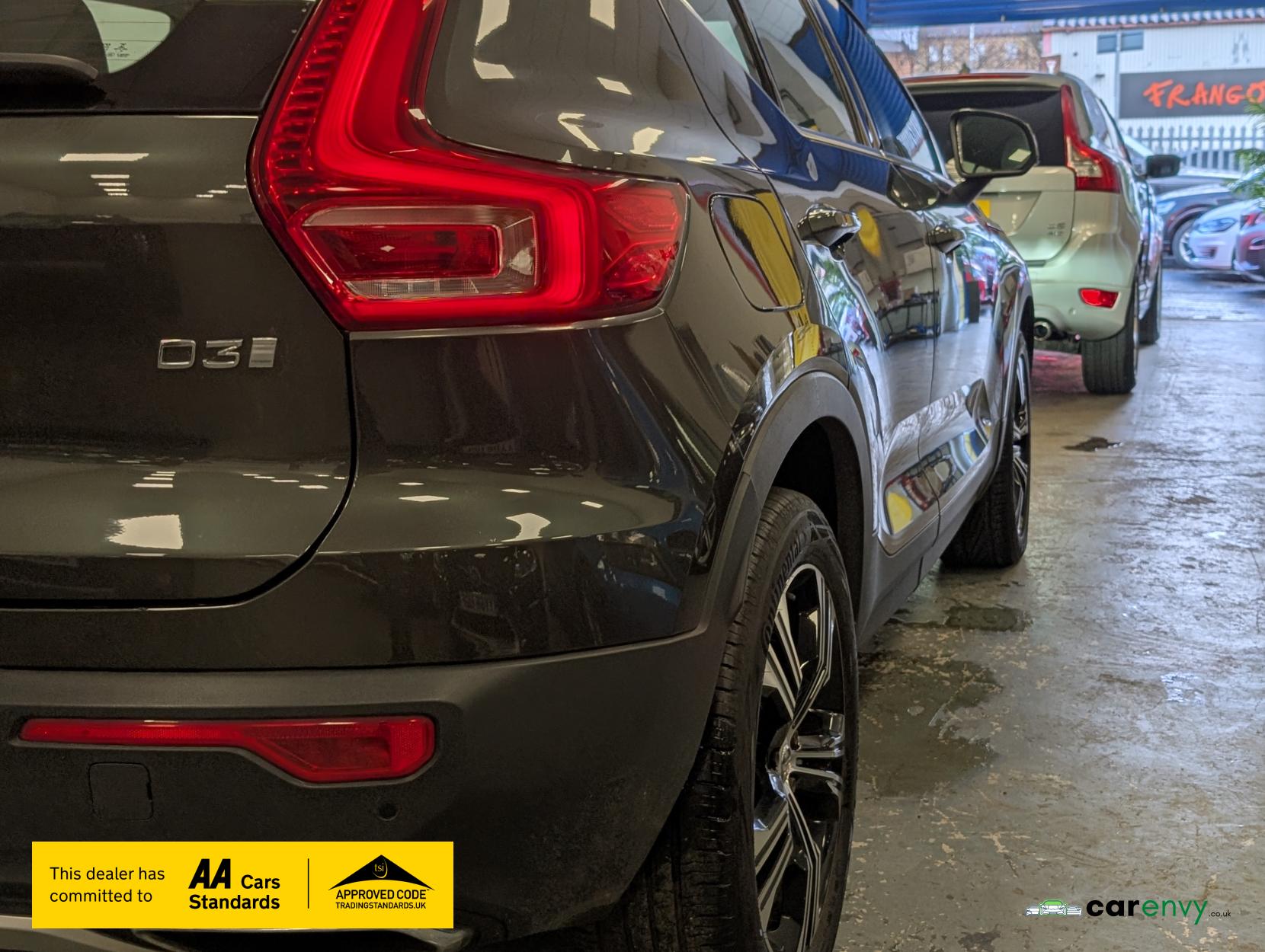 Volvo XC40 2.0 D3 Inscription SUV 5dr Diesel Manual Euro 6 (s/s) (150 ps)