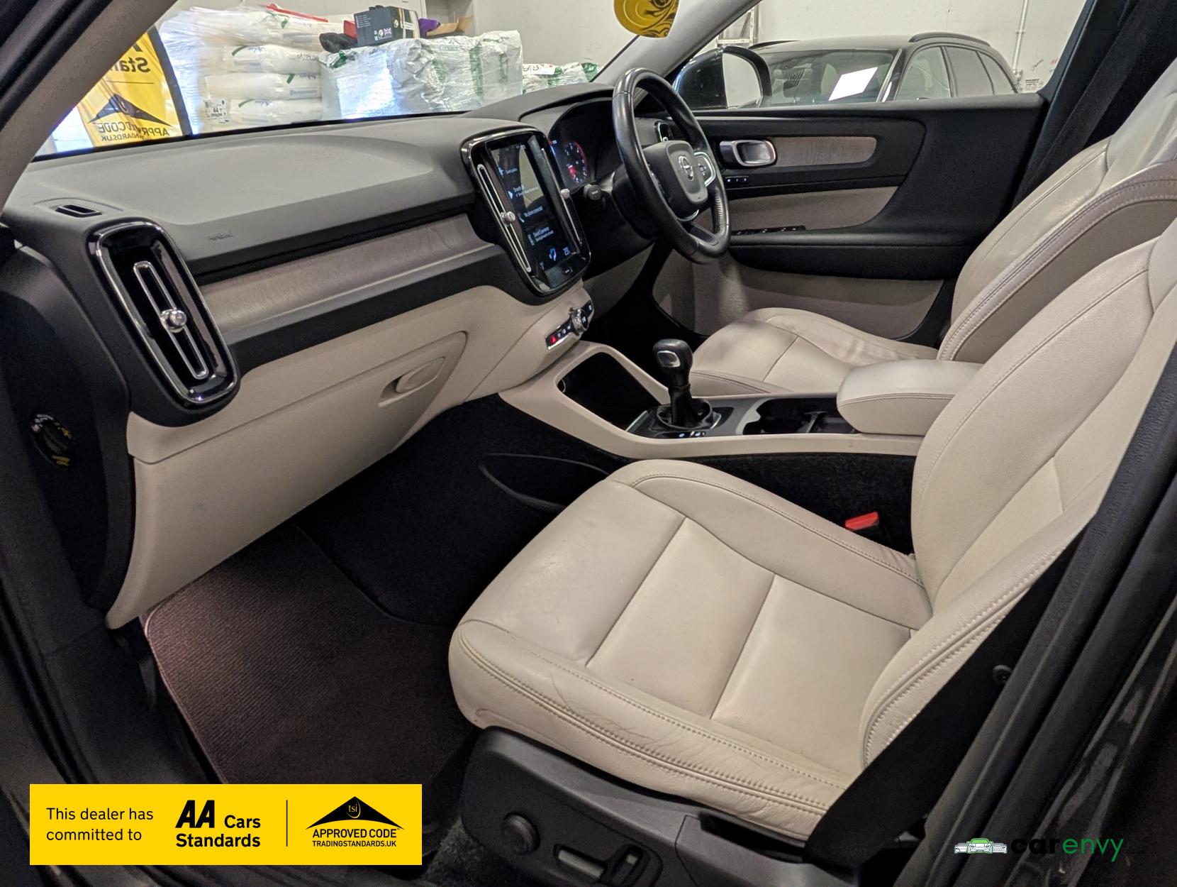 Volvo XC40 2.0 D3 Inscription SUV 5dr Diesel Manual Euro 6 (s/s) (150 ps)