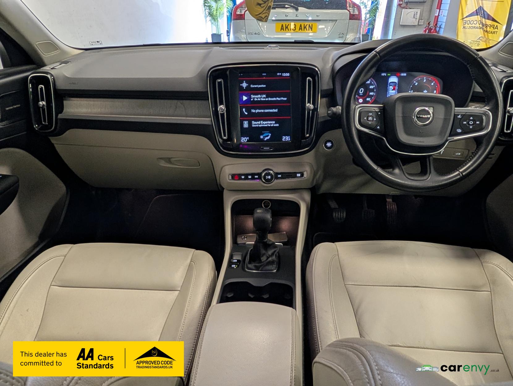 Volvo XC40 2.0 D3 Inscription SUV 5dr Diesel Manual Euro 6 (s/s) (150 ps)