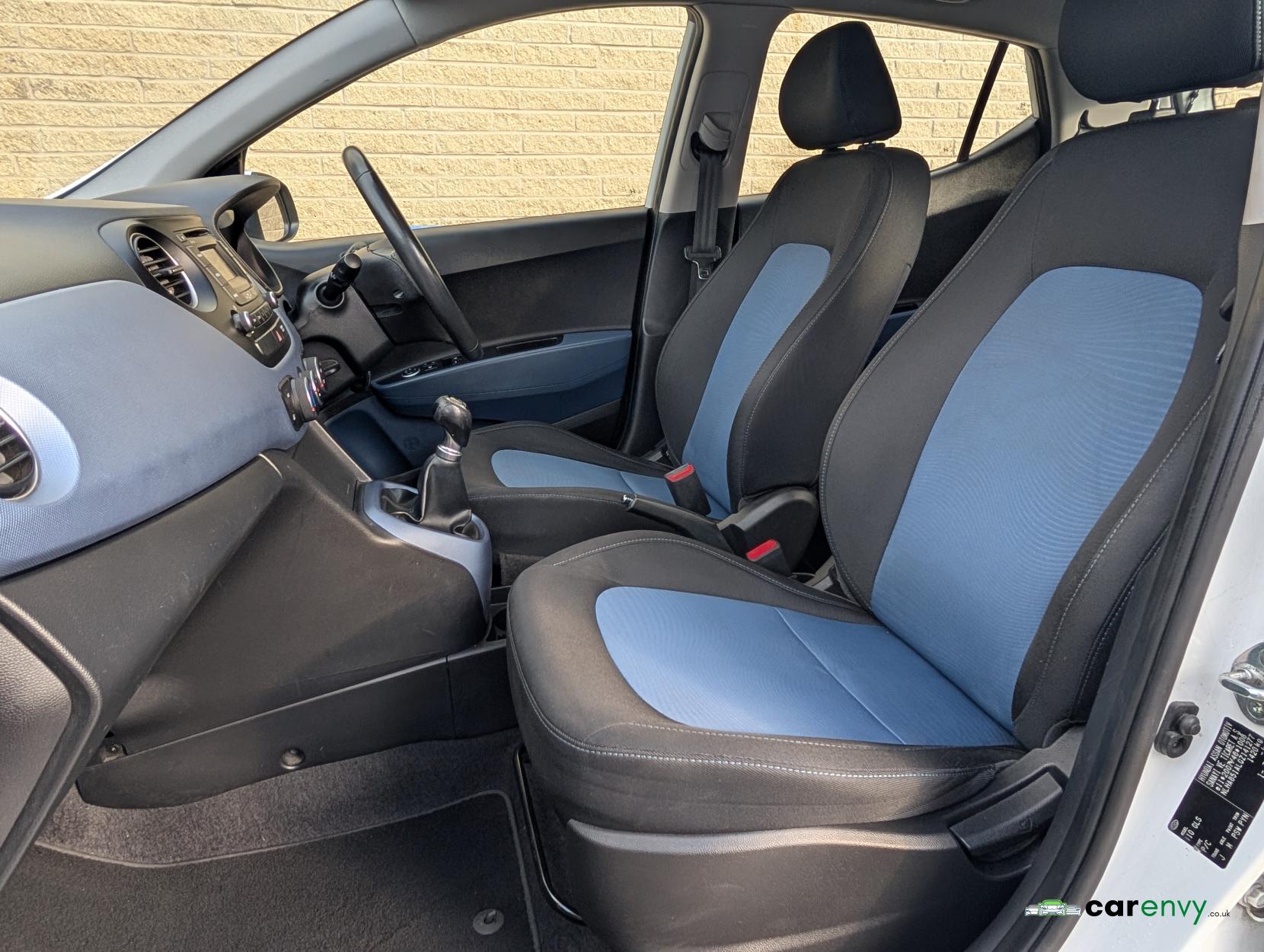 Hyundai i10 1.0 Premium Hatchback 5dr Petrol Manual Euro 5 (66 ps)