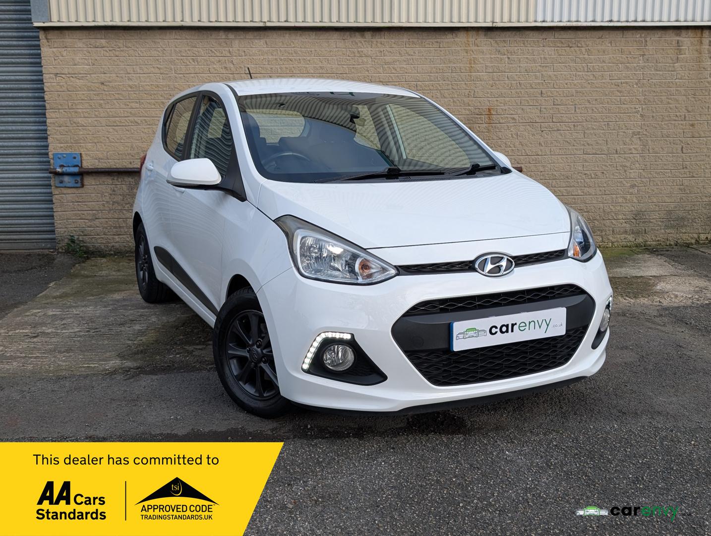 Hyundai i10 1.0 Premium Hatchback 5dr Petrol Manual Euro 5 (66 ps)