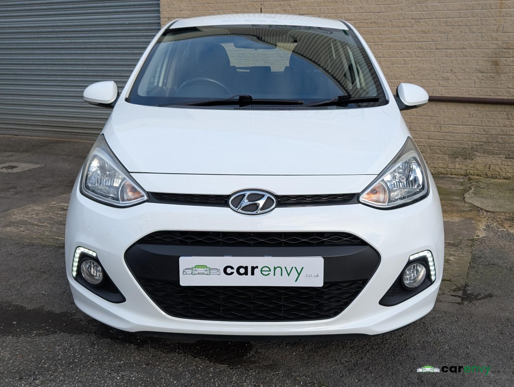 Hyundai i10 1.0 Premium Hatchback 5dr Petrol Manual Euro 5 (66 ps)