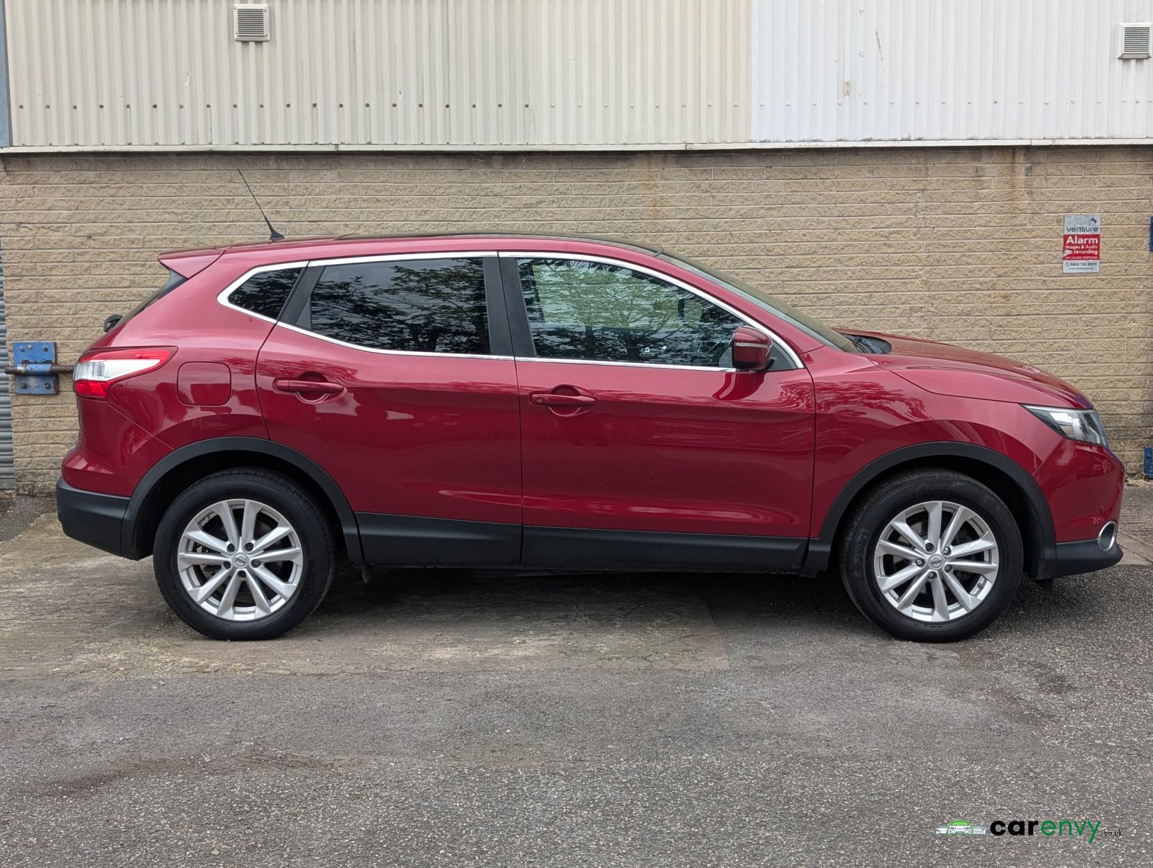 Nissan Qashqai 1.6 dCi Acenta Premium SUV 5dr Diesel XTRON 2WD Euro 5 (s/s) (130 ps)