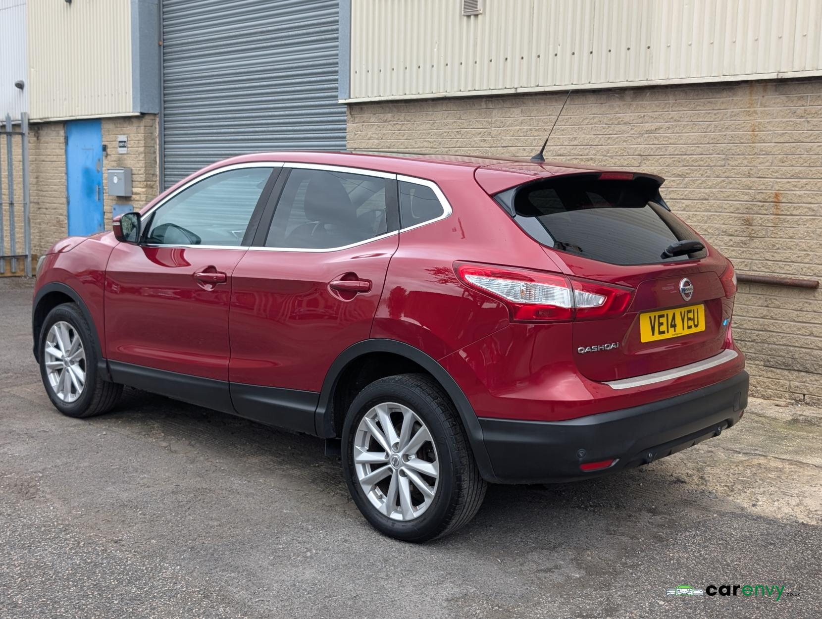 Nissan Qashqai 1.6 dCi Acenta Premium SUV 5dr Diesel XTRON 2WD Euro 5 (s/s) (130 ps)