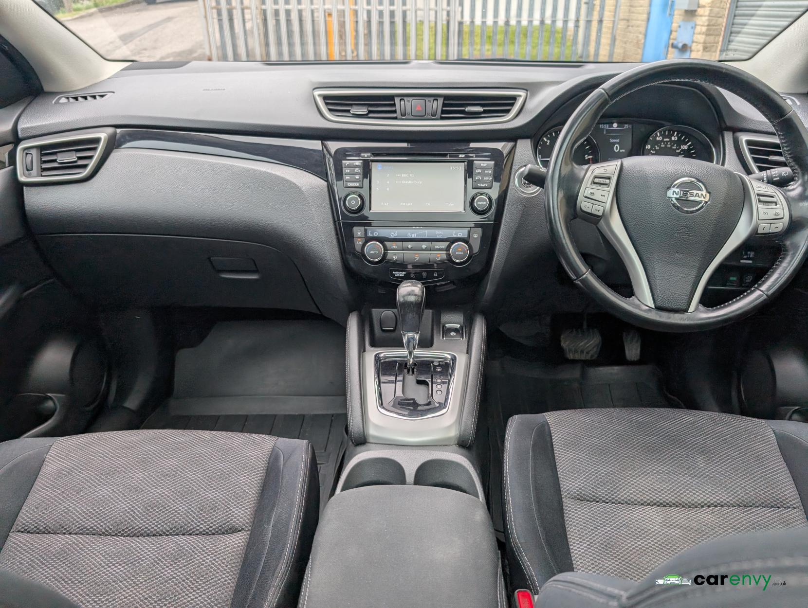 Nissan Qashqai 1.6 dCi Acenta Premium SUV 5dr Diesel XTRON 2WD Euro 5 (s/s) (130 ps)