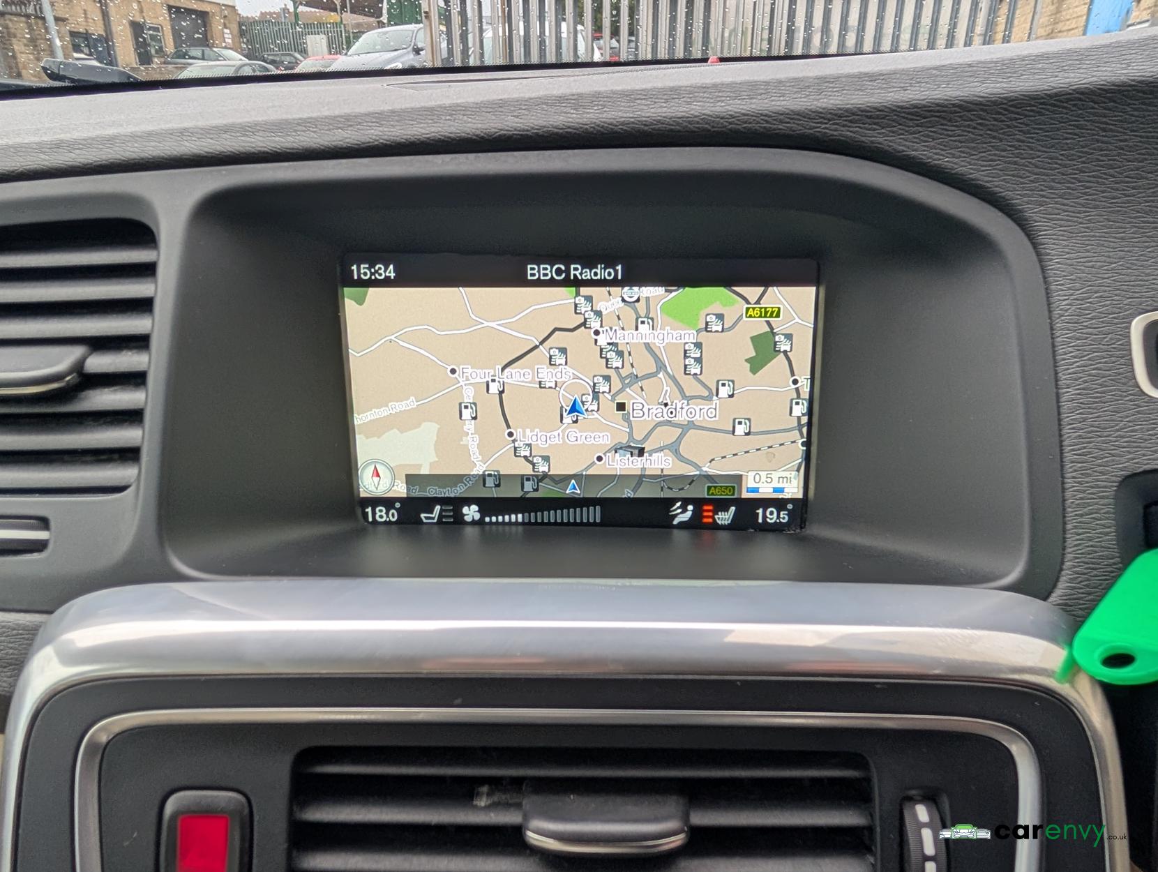 Volvo V60 2.4 D5 SE Lux Nav Estate 5dr Diesel Geartronic Euro 5 (215 ps)