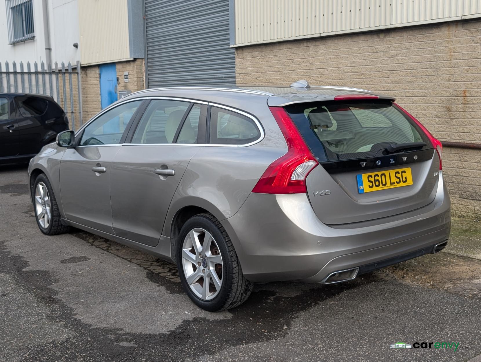 Volvo V60 2.4 D5 SE Lux Nav Estate 5dr Diesel Geartronic Euro 5 (215 ps)