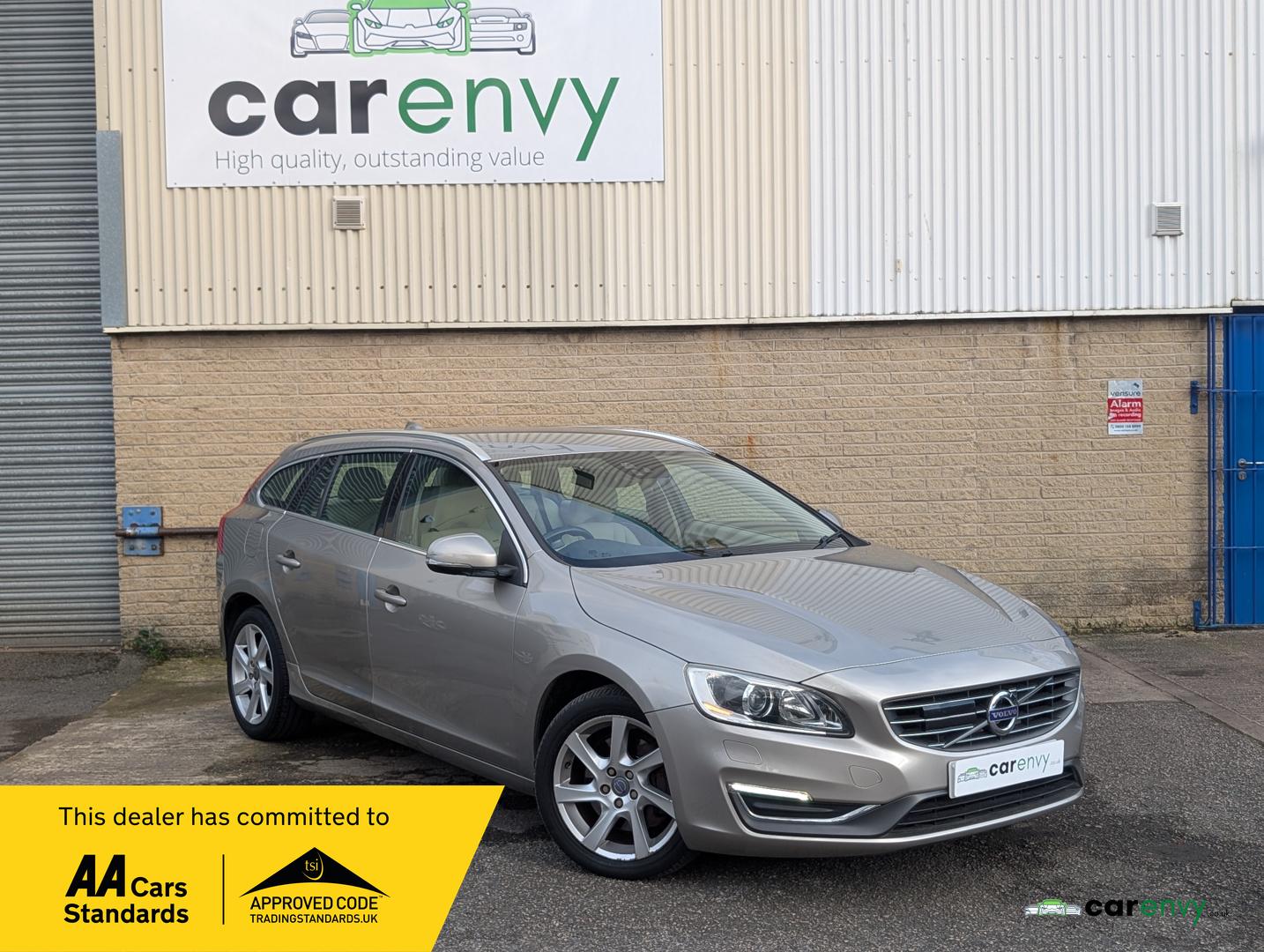 Volvo V60 2.4 D5 SE Lux Nav Estate 5dr Diesel Geartronic Euro 5 (215 ps)