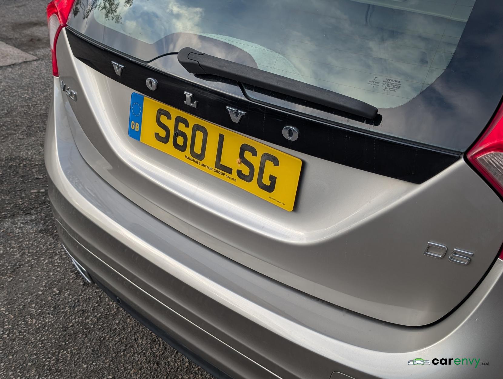 Volvo V60 2.4 D5 SE Lux Nav Estate 5dr Diesel Geartronic Euro 5 (215 ps)