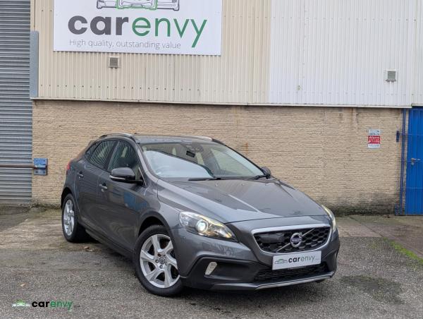 Volvo V40 Cross Country 2.0 D3 Lux Nav Hatchback 5dr Diesel Manual Euro 5 (s/s) (150 ps)