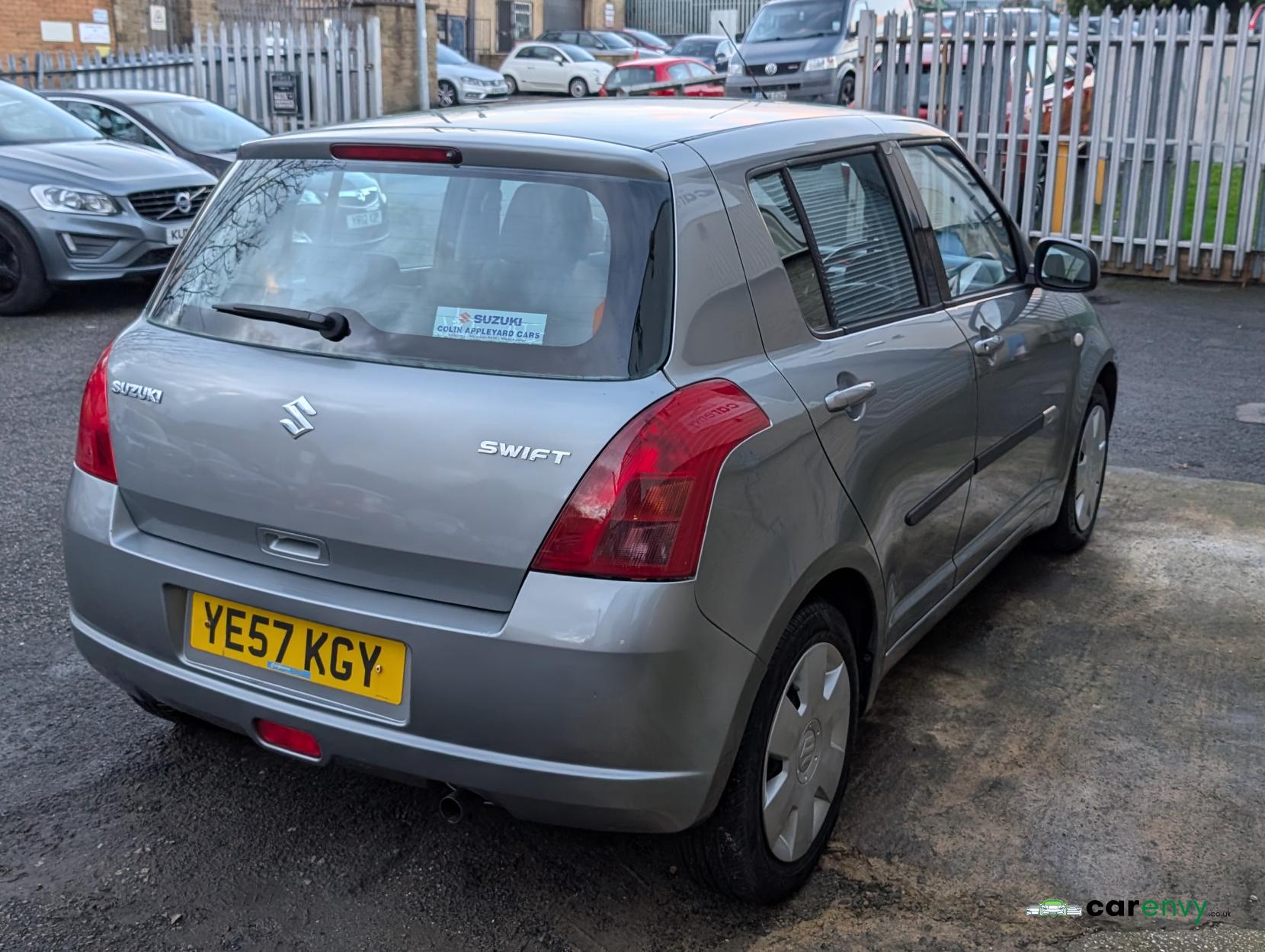 Suzuki Swift 1.3 GL Hatchback 5dr Petrol Manual (148 g/km, 91 bhp)