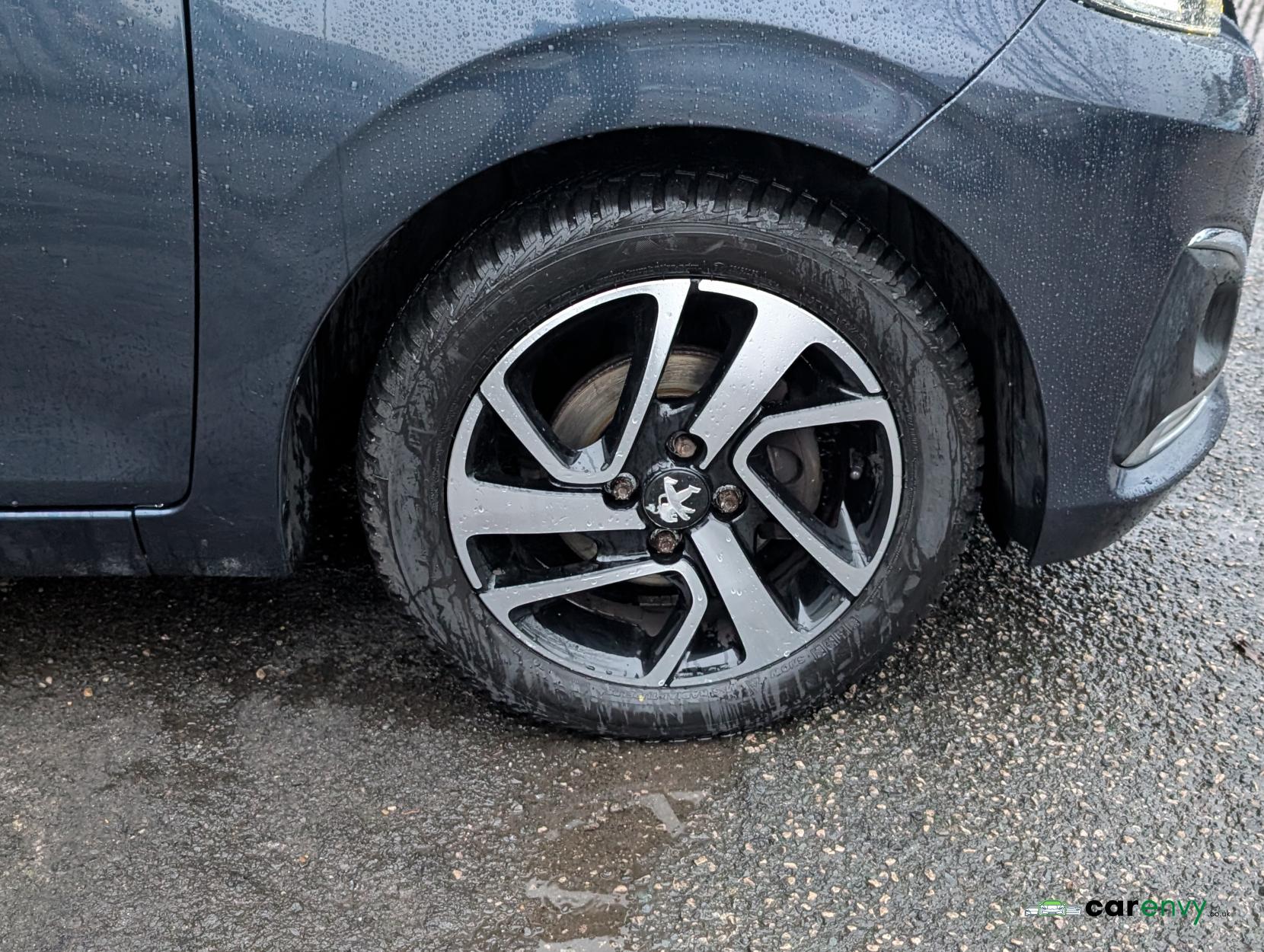 Peugeot 108 1.2 PureTech Allure Hatchback 3dr Petrol Manual Euro 6 (82 ps)