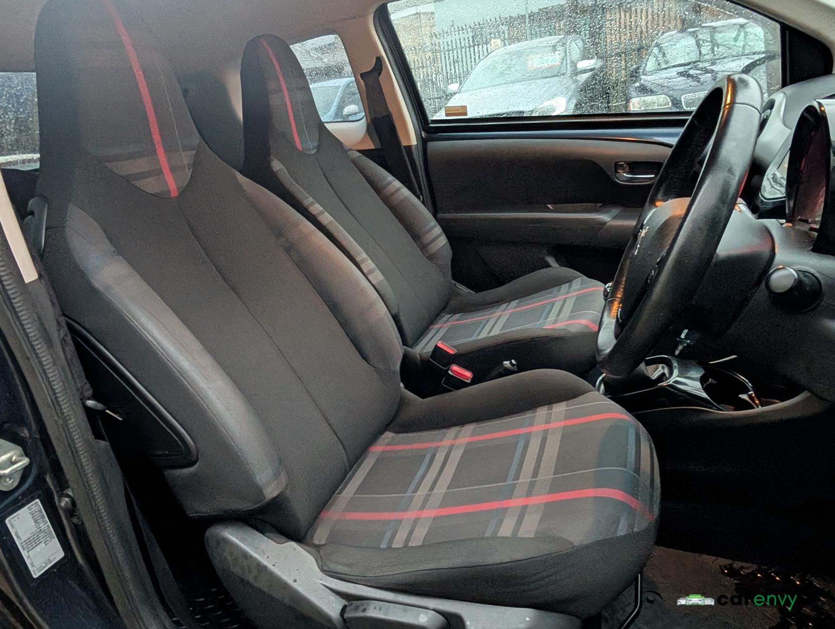 Peugeot 108 1.2 PureTech Allure Hatchback 3dr Petrol Manual Euro 6 (82 ps)