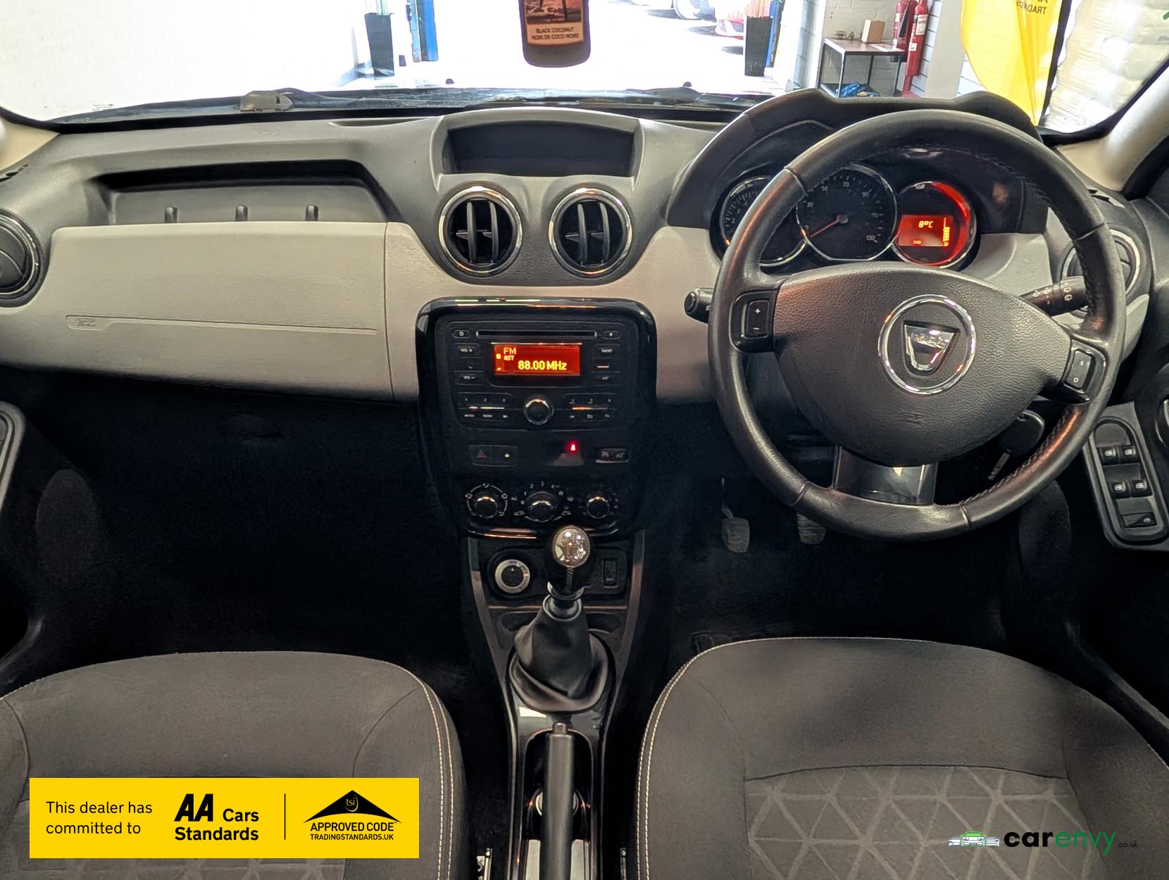 Dacia Duster 1.5 dCi Laureate SUV 5dr Diesel Manual 4WD Euro 5 (110 ps)