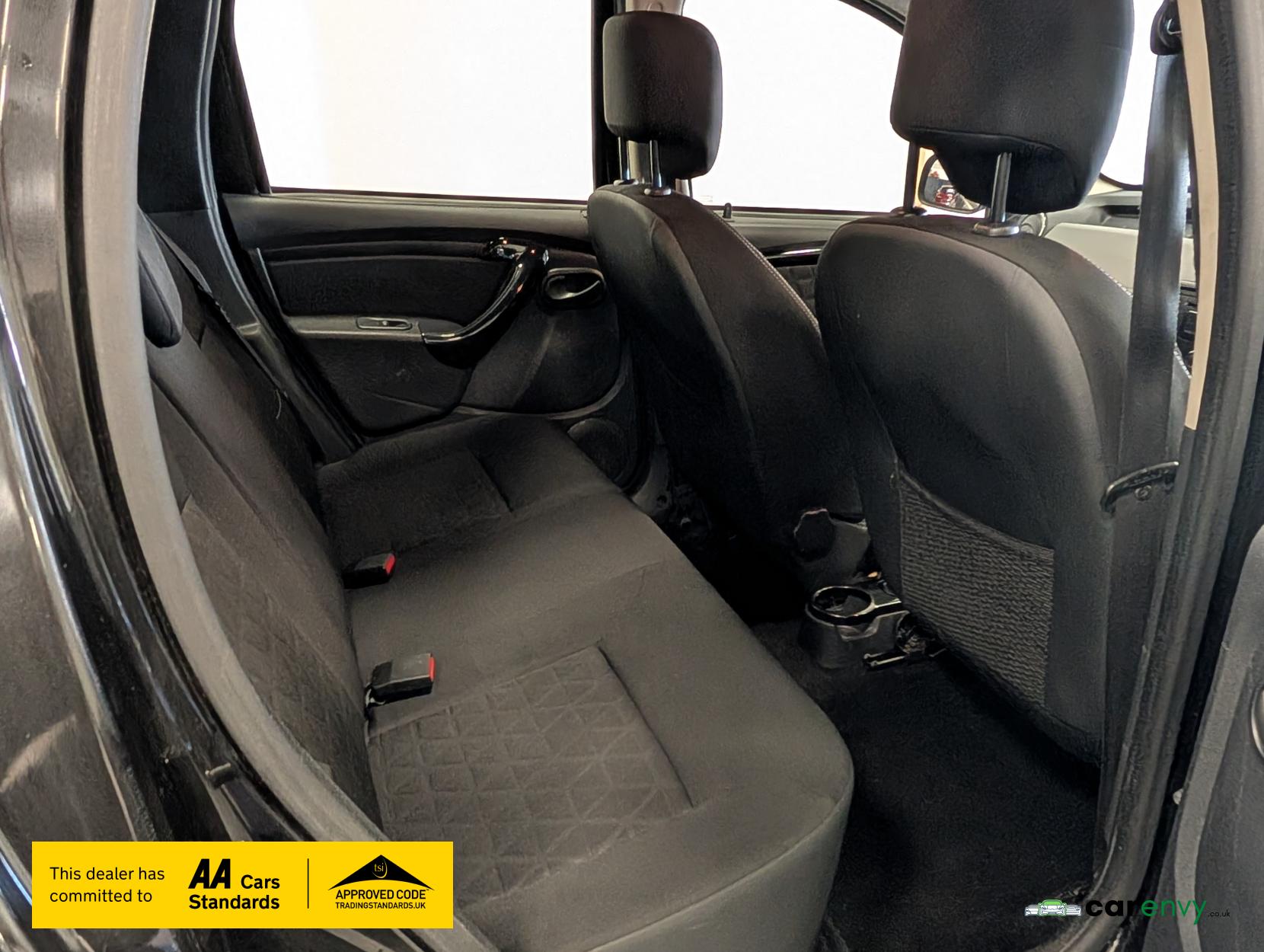 Dacia Duster 1.5 dCi Laureate SUV 5dr Diesel Manual 4WD Euro 5 (110 ps)