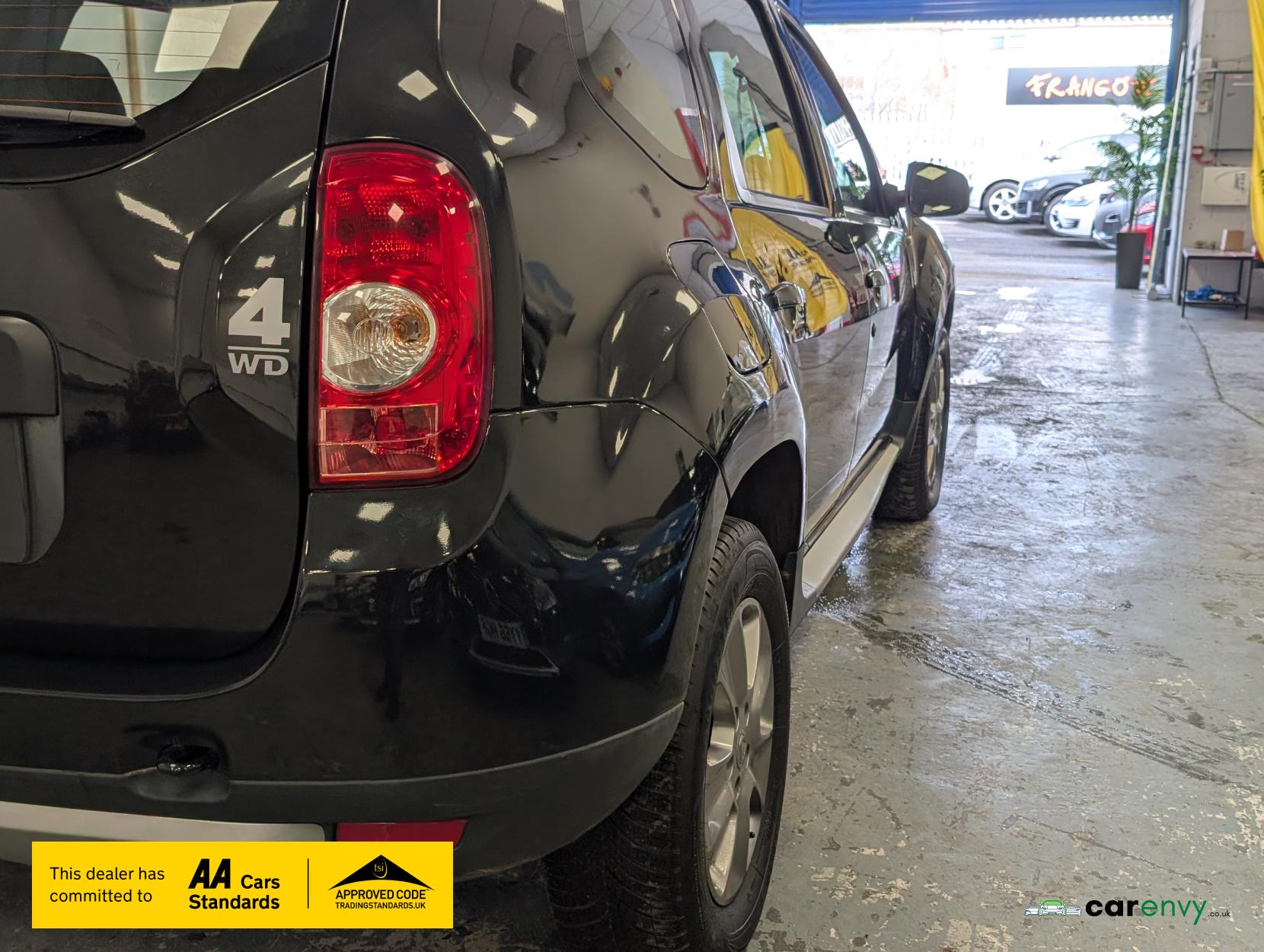 Dacia Duster 1.5 dCi Laureate SUV 5dr Diesel Manual 4WD Euro 5 (110 ps)