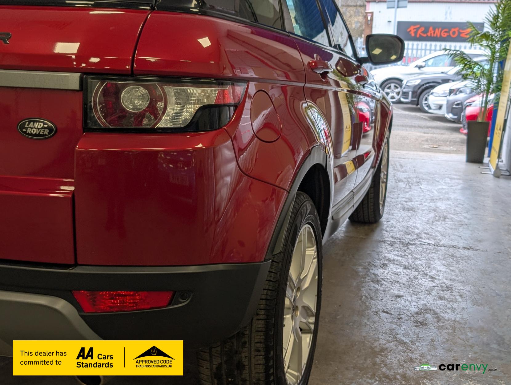 Land Rover Range Rover Evoque 2.2 SD4 Pure SUV 5dr Diesel Manual 4WD Euro 5 (s/s) (190 ps)