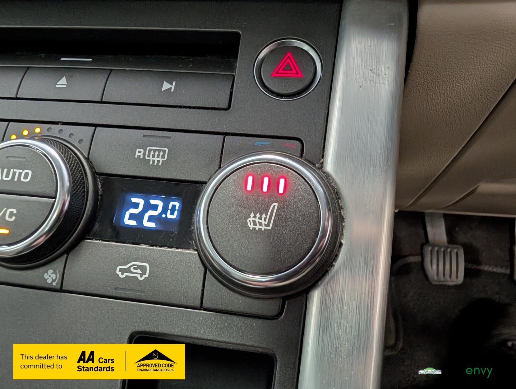 Land Rover Range Rover Evoque 2.2 SD4 Pure SUV 5dr Diesel Manual 4WD Euro 5 (s/s) (190 ps)