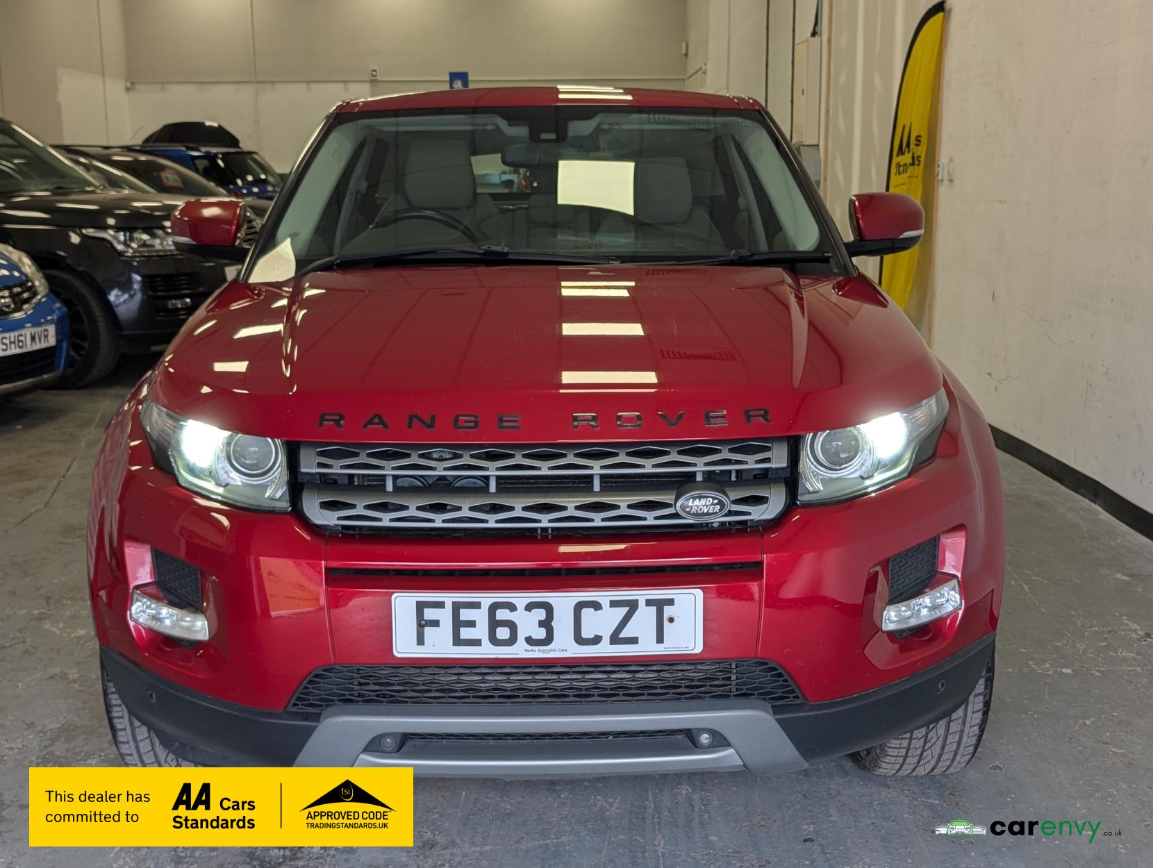 Land Rover Range Rover Evoque 2.2 SD4 Pure SUV 5dr Diesel Manual 4WD Euro 5 (s/s) (190 ps)
