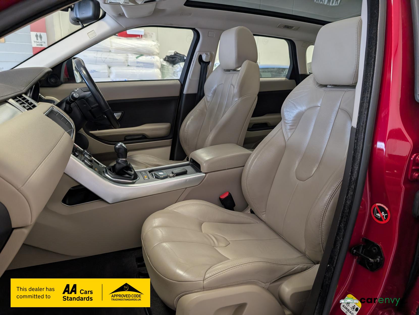 Land Rover Range Rover Evoque 2.2 SD4 Pure SUV 5dr Diesel Manual 4WD Euro 5 (s/s) (190 ps)