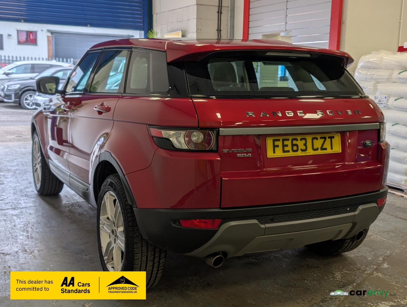 Land Rover Range Rover Evoque 2.2 SD4 Pure SUV 5dr Diesel Manual 4WD Euro 5 (s/s) (190 ps)