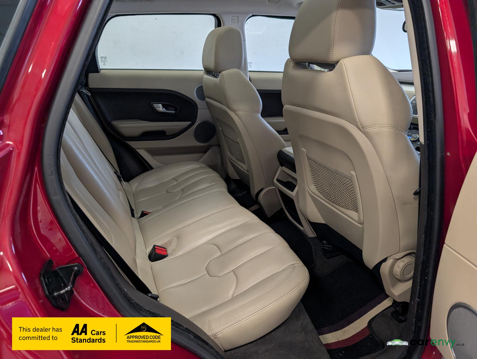 Land Rover Range Rover Evoque 2.2 SD4 Pure SUV 5dr Diesel Manual 4WD Euro 5 (s/s) (190 ps)