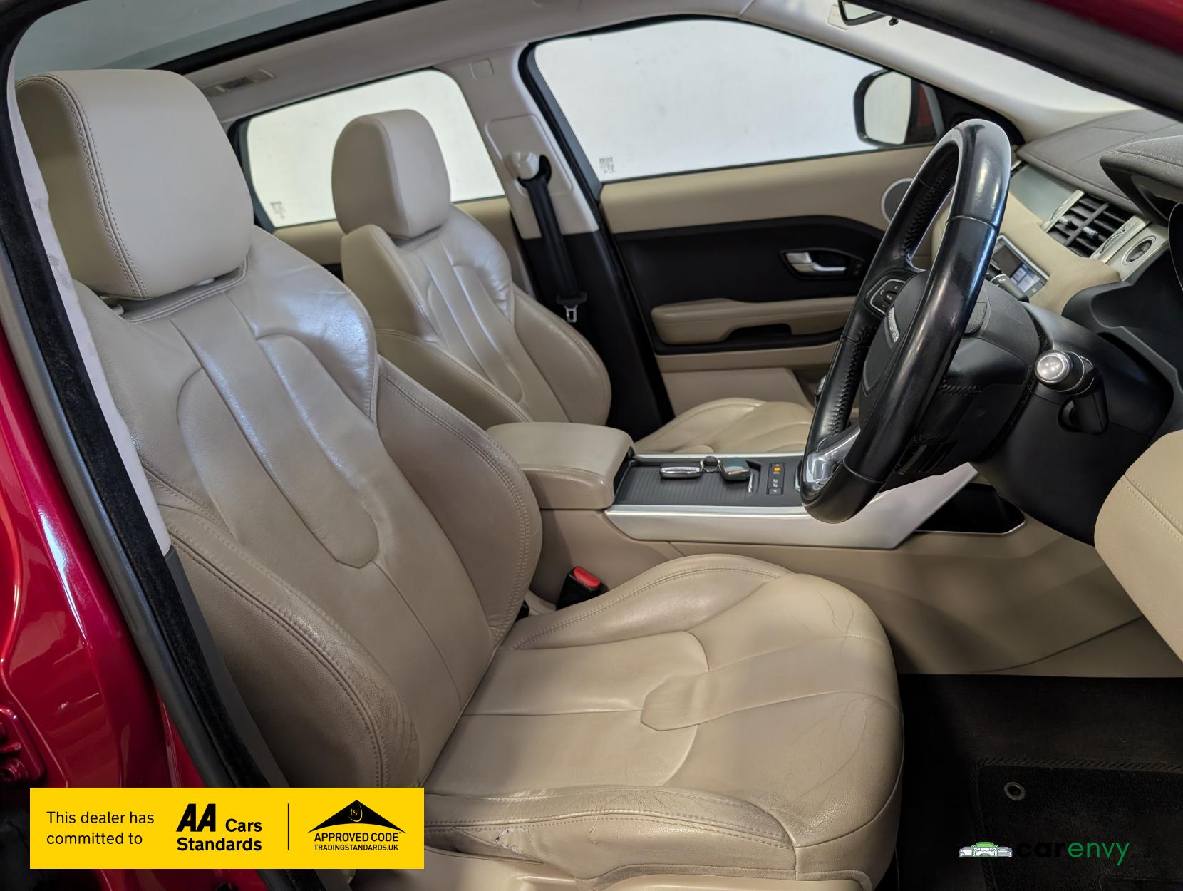 Land Rover Range Rover Evoque 2.2 SD4 Pure SUV 5dr Diesel Manual 4WD Euro 5 (s/s) (190 ps)