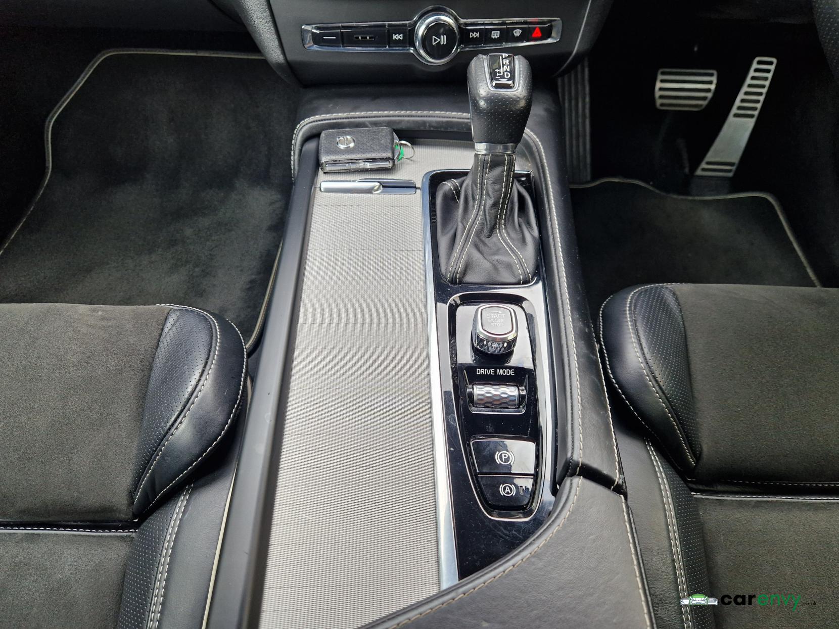 Volvo S90 2.0 D4 R-Design Saloon 4dr Diesel Auto Euro 6 (s/s) (190 ps)