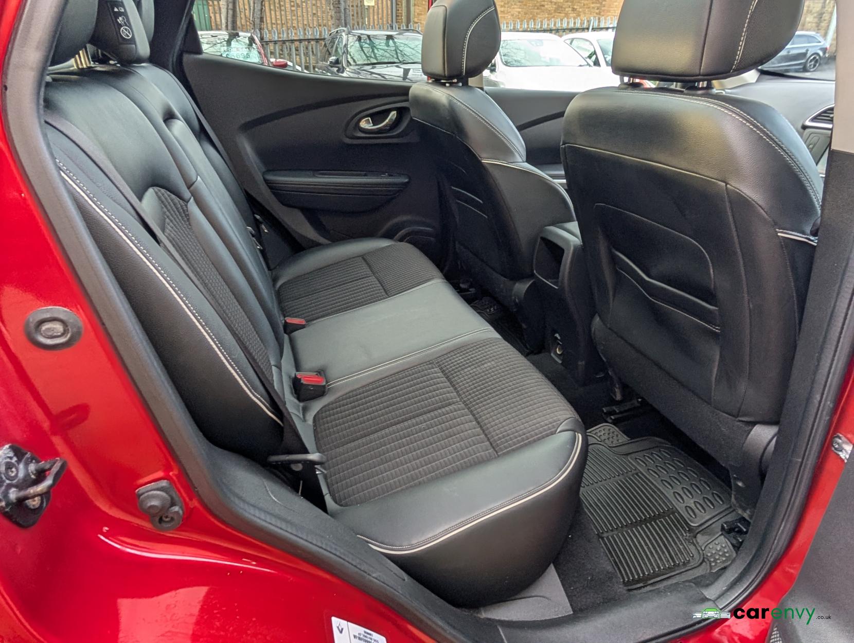 Renault Kadjar 1.5 dCi Signature Nav SUV 5dr Diesel Manual Euro 6 (s/s) (110 ps)