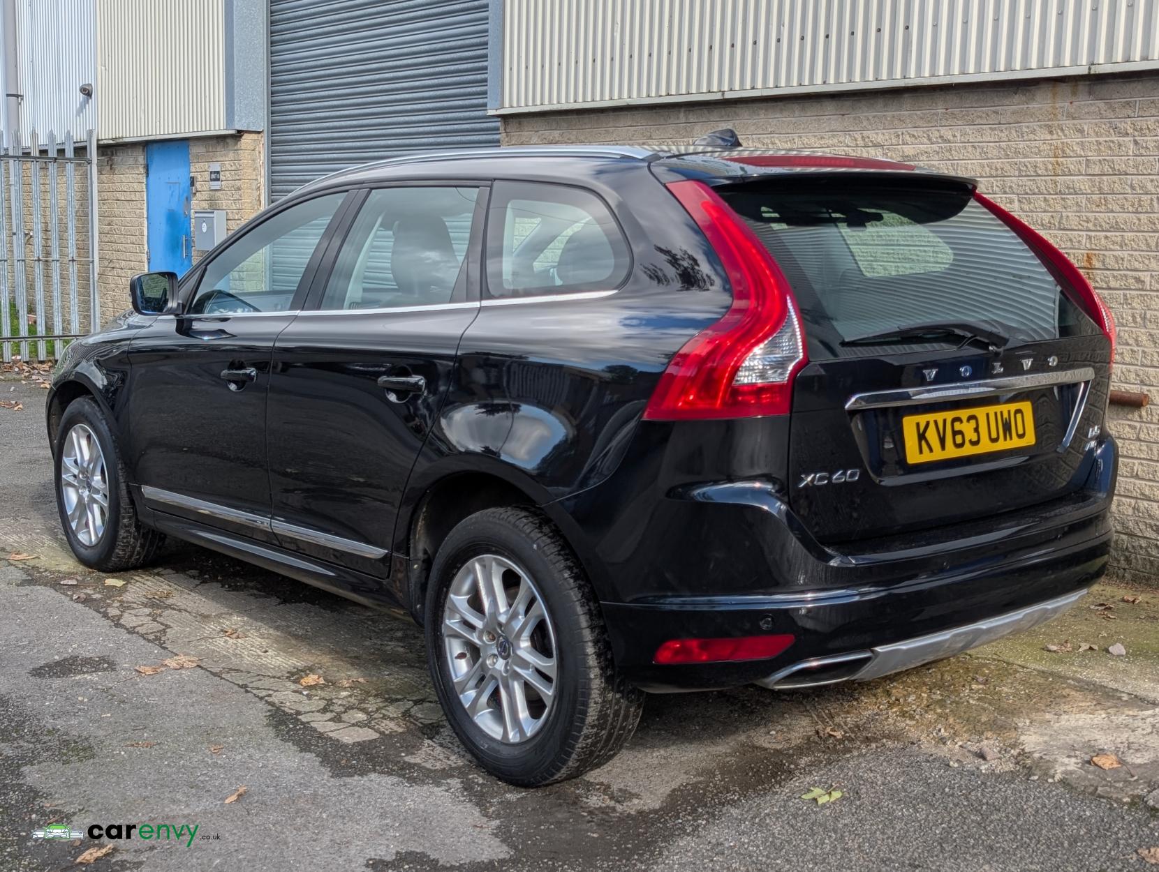 Volvo XC60 2.4 D5 SE Lux Nav SUV 5dr Diesel Geartronic AWD Euro 5 (215 ps)