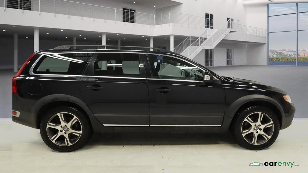 Volvo XC70 2.4 D5 SE Lux Estate 5dr Diesel Geartronic AWD Euro 5 (215 ps)