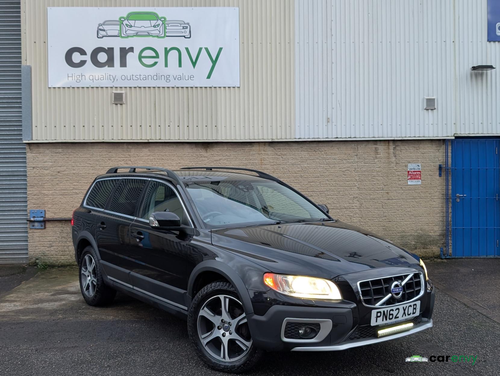 Volvo XC70 2.4 D5 SE Lux Estate 5dr Diesel Geartronic AWD Euro 5 (215 ps)