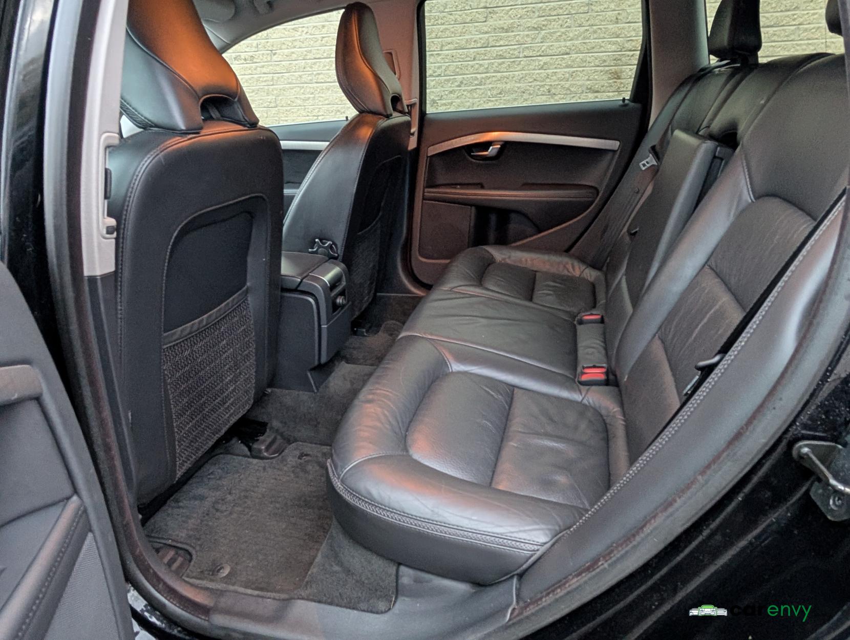 Volvo XC70 2.4 D5 SE Lux Estate 5dr Diesel Geartronic AWD Euro 5 (215 ps)