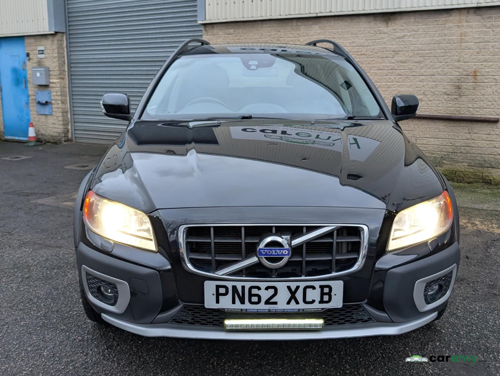 Volvo XC70 2.4 D5 SE Lux Estate 5dr Diesel Geartronic AWD Euro 5 (215 ps)