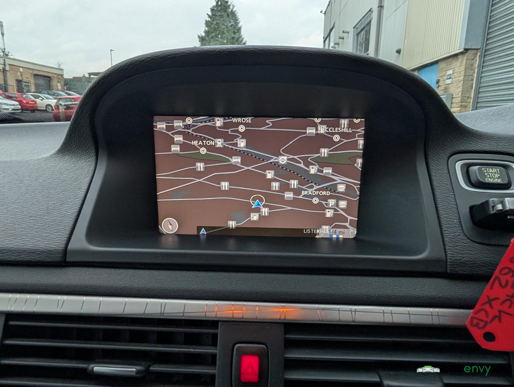 Volvo XC70 2.4 D5 SE Lux Estate 5dr Diesel Geartronic AWD Euro 5 (215 ps)