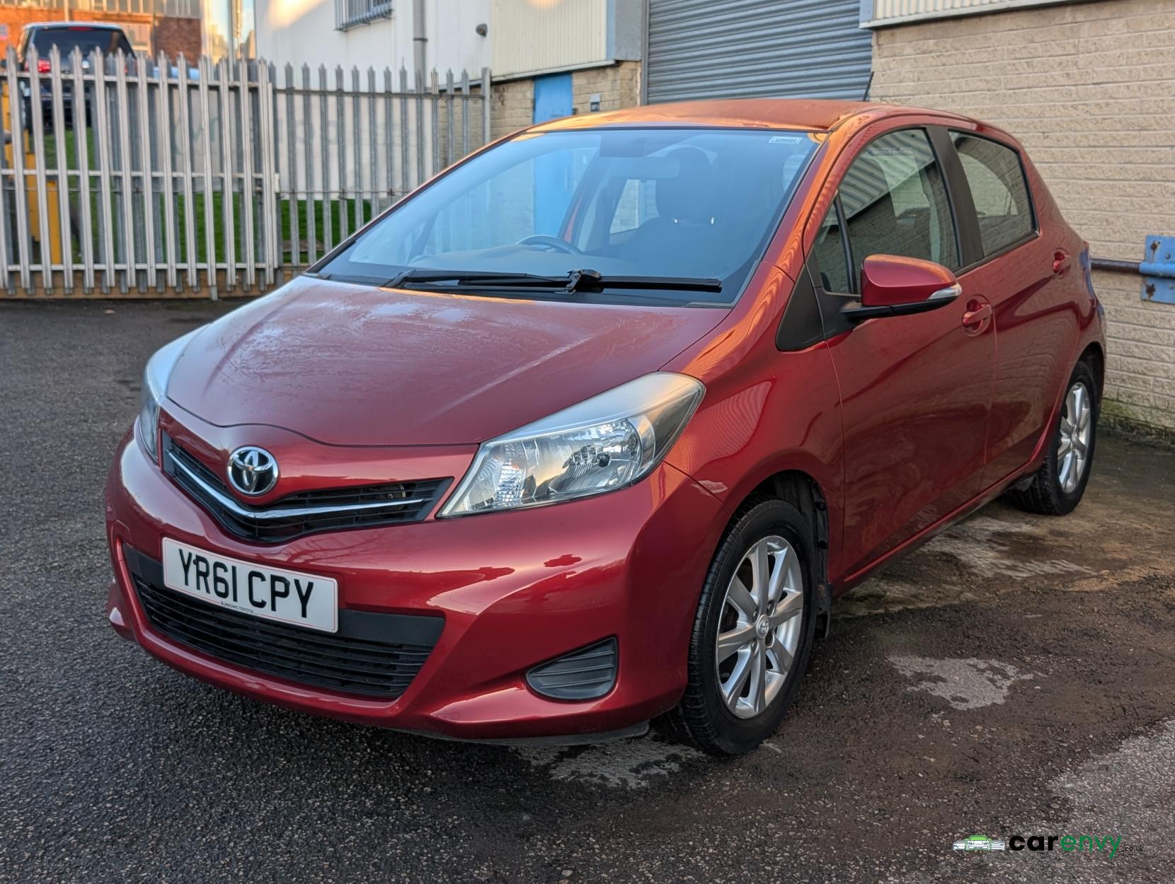 Toyota Yaris 1.33 Dual VVT-i TR Hatchback 5dr Petrol Manual Euro 5 (101 ps)