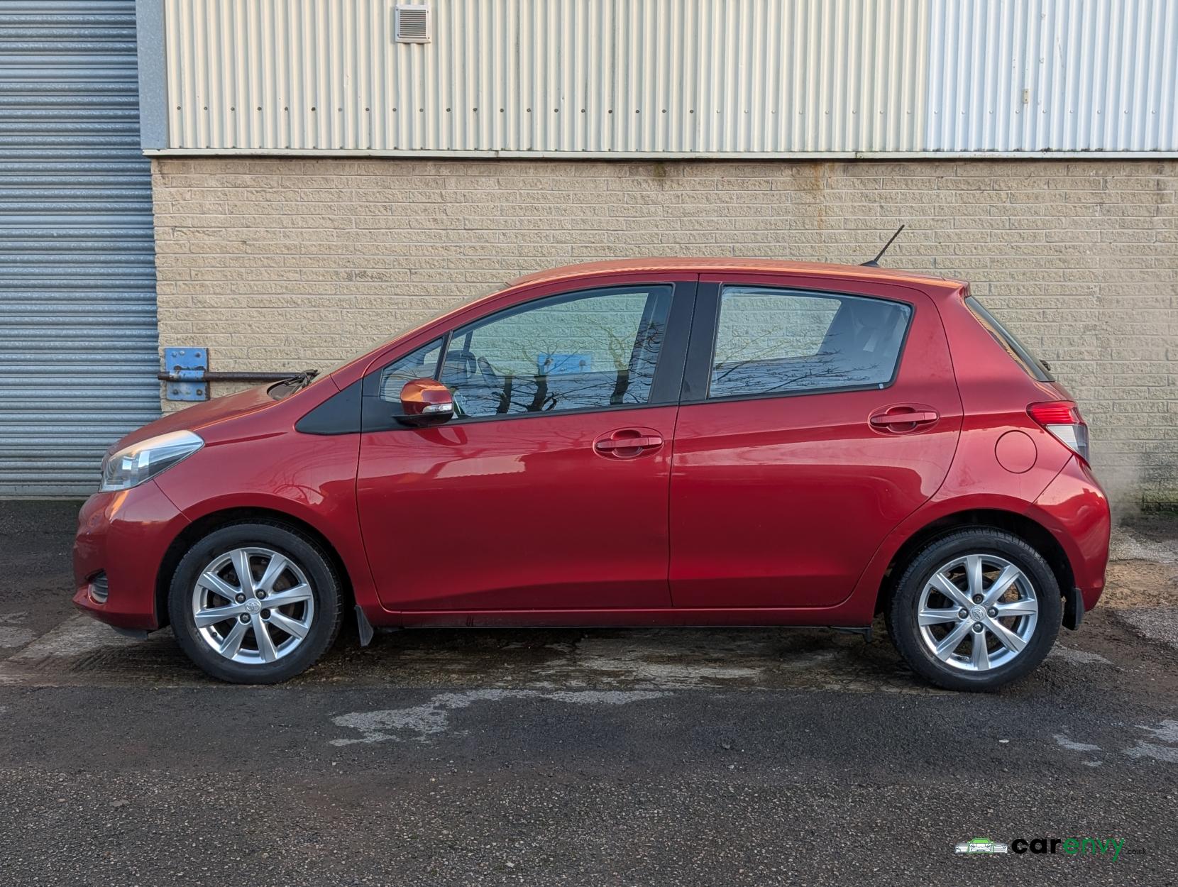 Toyota Yaris 1.33 Dual VVT-i TR Hatchback 5dr Petrol Manual Euro 5 (101 ps)