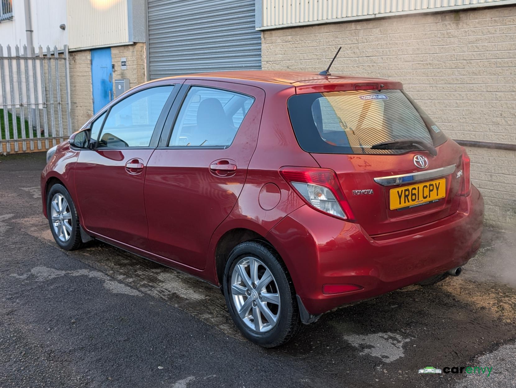 Toyota Yaris 1.33 Dual VVT-i TR Hatchback 5dr Petrol Manual Euro 5 (101 ps)